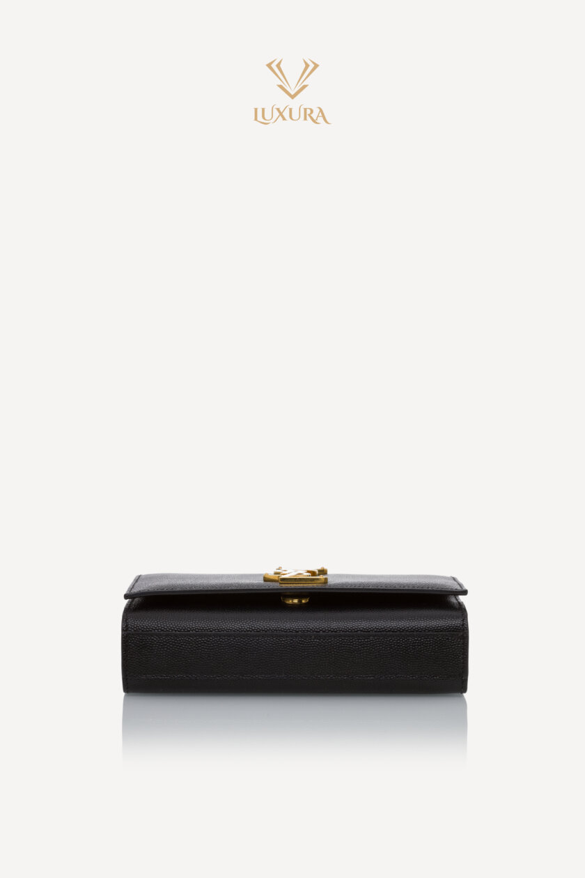 <span style="font-size: 10px; color: rgb(101, 101, 101);letter-spacing: .15em;">IN TENDINTE</span><br><strong> SAINT LAURENT </strong><br><div style="margin-top:10px; font-size:16px;">Kate Mini in Grain de Poudre Embossed Leather Black</div><br> - Image 19