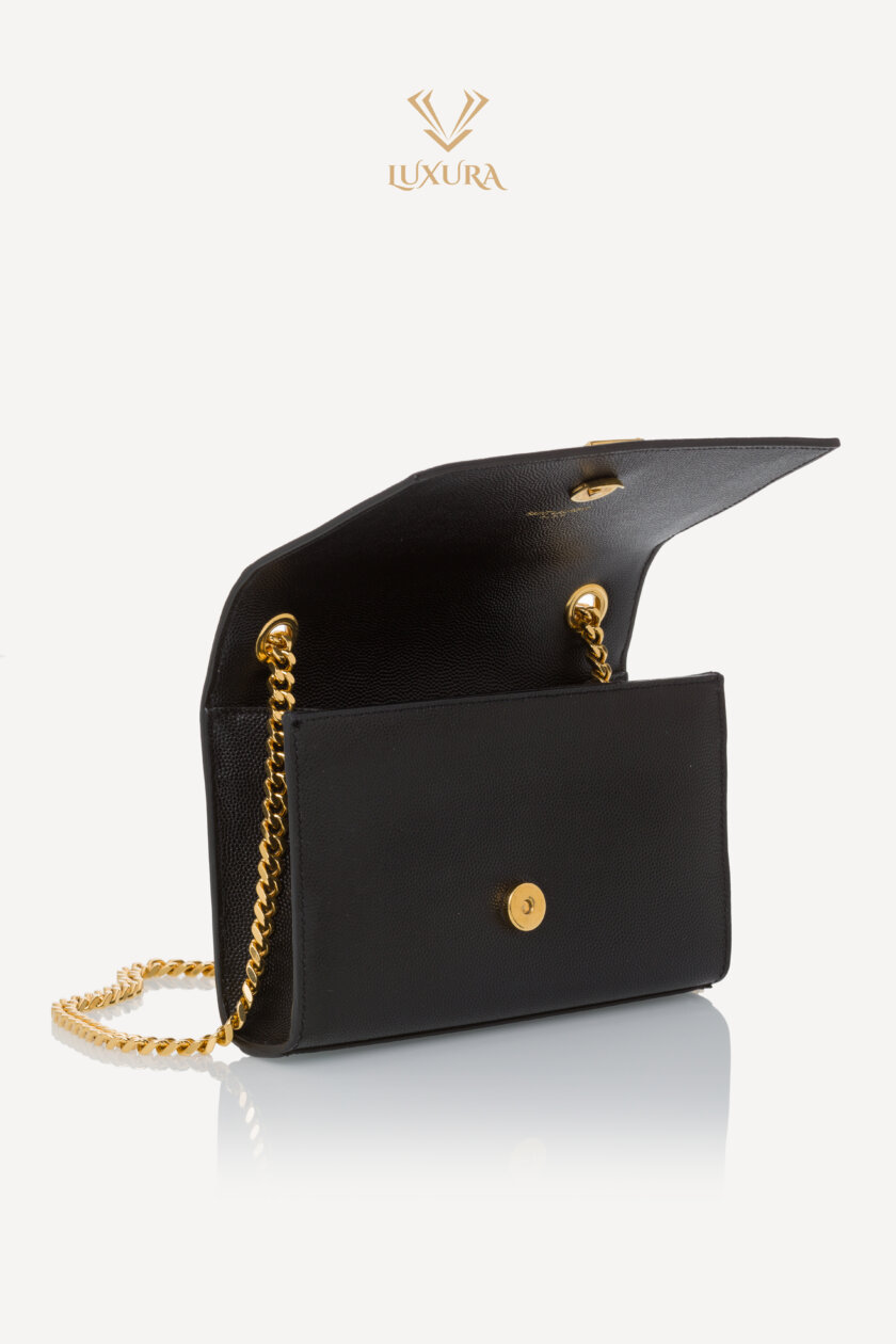 <span style="font-size: 10px; color: rgb(101, 101, 101);letter-spacing: .15em;">IN TENDINTE</span><br><strong> SAINT LAURENT </strong><br><div style="margin-top:10px; font-size:16px;">Kate Mini in Grain de Poudre Embossed Leather Black</div><br> - Image 9