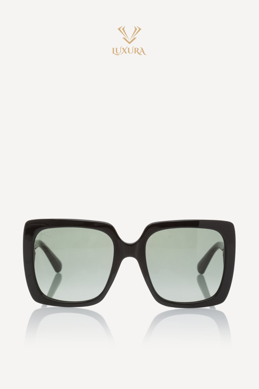<span style="font-size: 10px; color: rgb(101, 101, 101);letter-spacing: .15em;">BEST DEAL</span><br><strong> GUCCI </strong><br><div style="margin-top:10px; font-size:16px;">Square Sunglasses Black Silver</div><br> - Image 4
