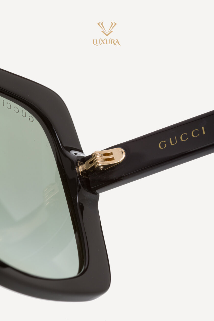 <span style="font-size: 10px; color: rgb(101, 101, 101);letter-spacing: .15em;">BEST DEAL</span><br><strong> GUCCI </strong><br><div style="margin-top:10px; font-size:16px;">Square Sunglasses Black Silver</div><br> - Image 11