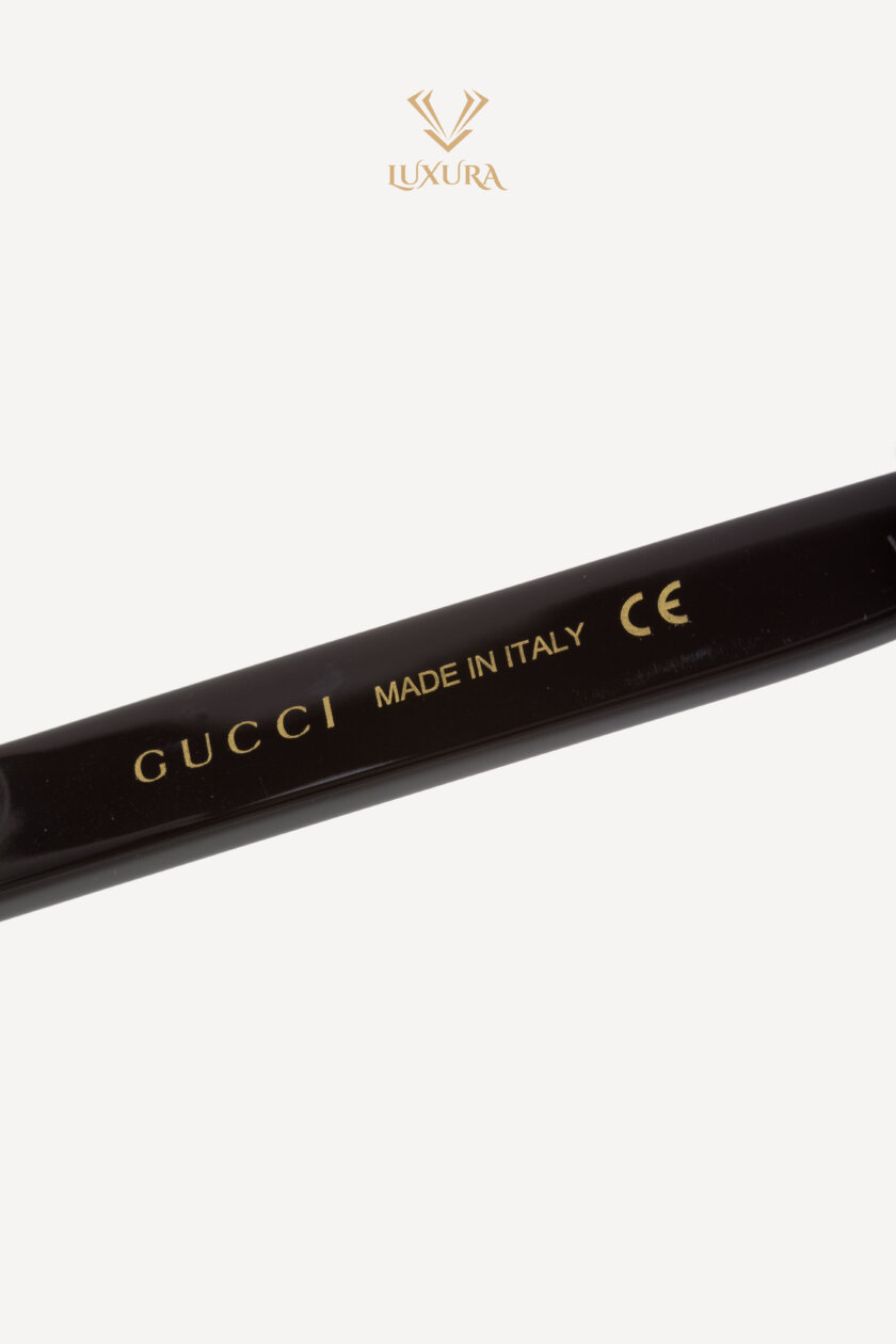 <span style="font-size: 10px; color: rgb(101, 101, 101);letter-spacing: .15em;">BEST DEAL</span><br><strong> GUCCI </strong><br><div style="margin-top:10px; font-size:16px;">Square Sunglasses Black Silver</div><br> - Image 12