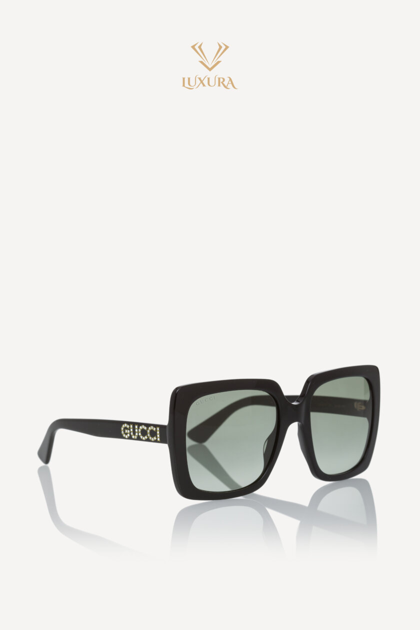 <span style="font-size: 10px; color: rgb(101, 101, 101);letter-spacing: .15em;">BEST DEAL</span><br><strong> GUCCI </strong><br><div style="margin-top:10px; font-size:16px;">Square Sunglasses Black Silver</div><br> - Image 3