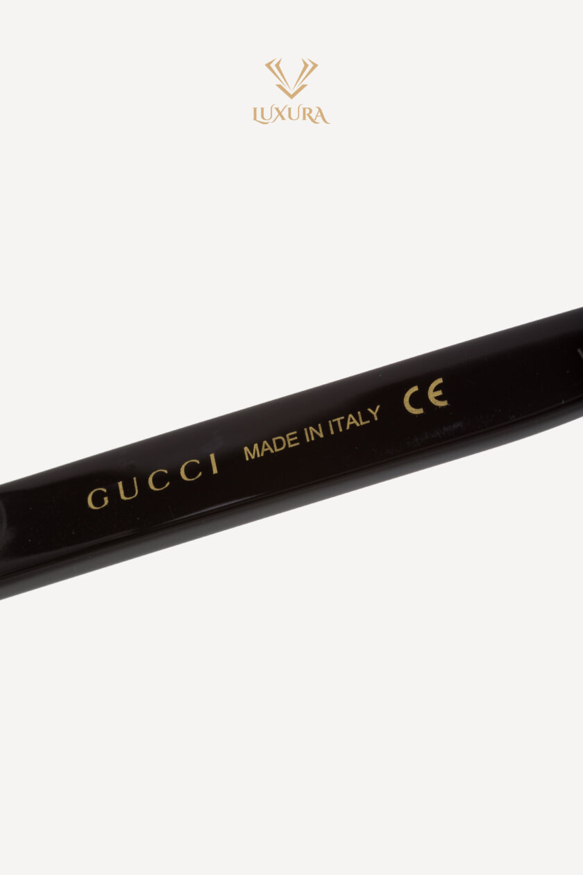<span style="font-size: 10px; color: rgb(101, 101, 101);letter-spacing: .15em;">BEST DEAL</span><br><strong> GUCCI </strong><br><div style="margin-top:10px; font-size:16px;">Square Sunglasses Black Silver</div><br> - Image 13