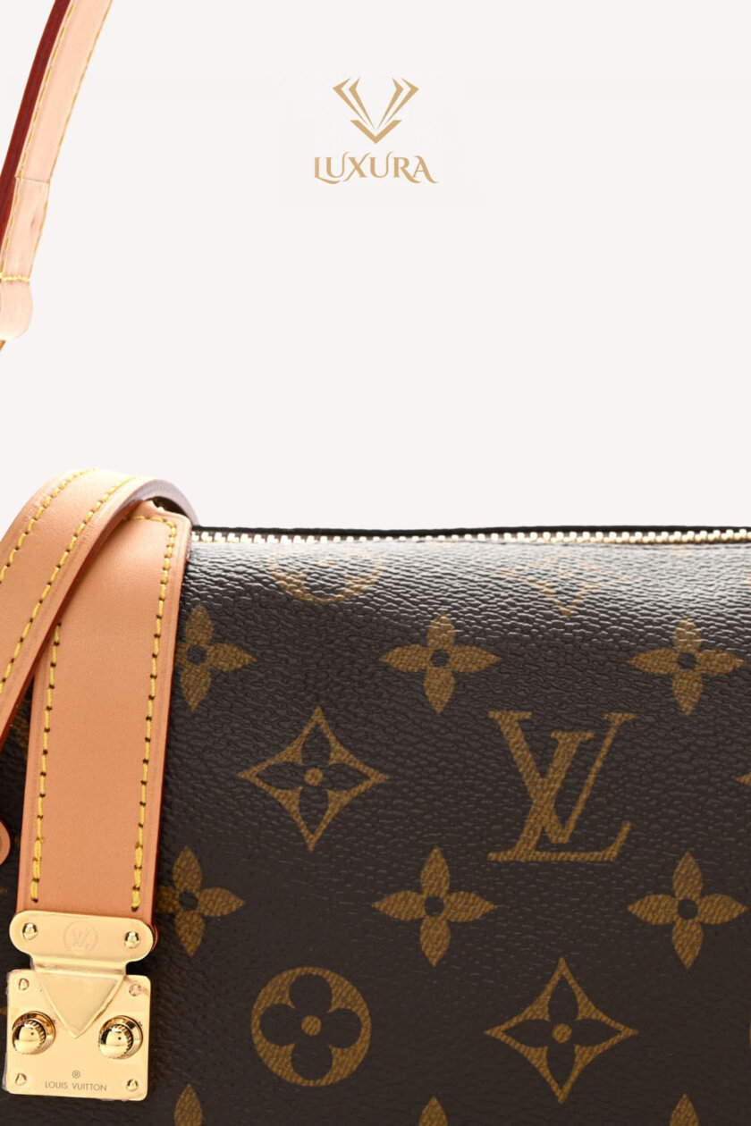 <span style="font-size: 10px; color: rgb(101, 101, 101);letter-spacing: .15em;">HARD TO FIND</span><br><strong> LOUIS VUITTON </strong><br><div style="margin-top:10px; font-size:16px;">Monogram Side Trunk MM M46358</div></br> - Image 4