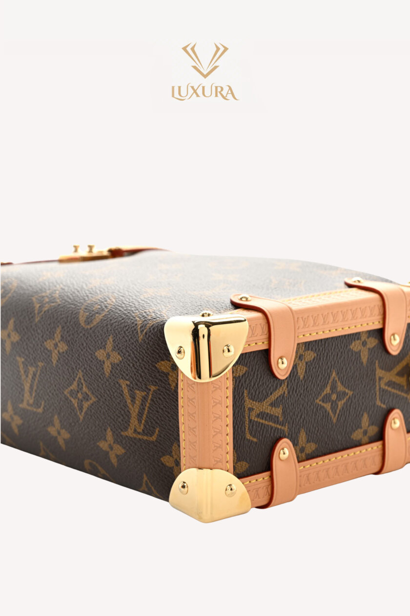 <span style="font-size: 10px; color: rgb(101, 101, 101);letter-spacing: .15em;">HARD TO FIND</span><br><strong> LOUIS VUITTON </strong><br><div style="margin-top:10px; font-size:16px;">Monogram Side Trunk MM M46358</div></br> - Image 8