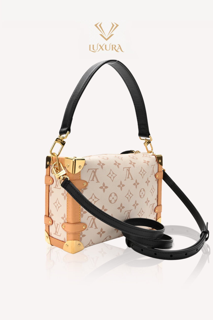 <span style="font-size: 10px; color: rgb(101, 101, 101);letter-spacing: .15em;">HARD TO FIND</span><br><strong> LOUIS VUITTON </strong><br><div style="margin-top:10px; font-size:16px;">Monogram Dune Side Trunk MM M26287</div></br> - Image 2