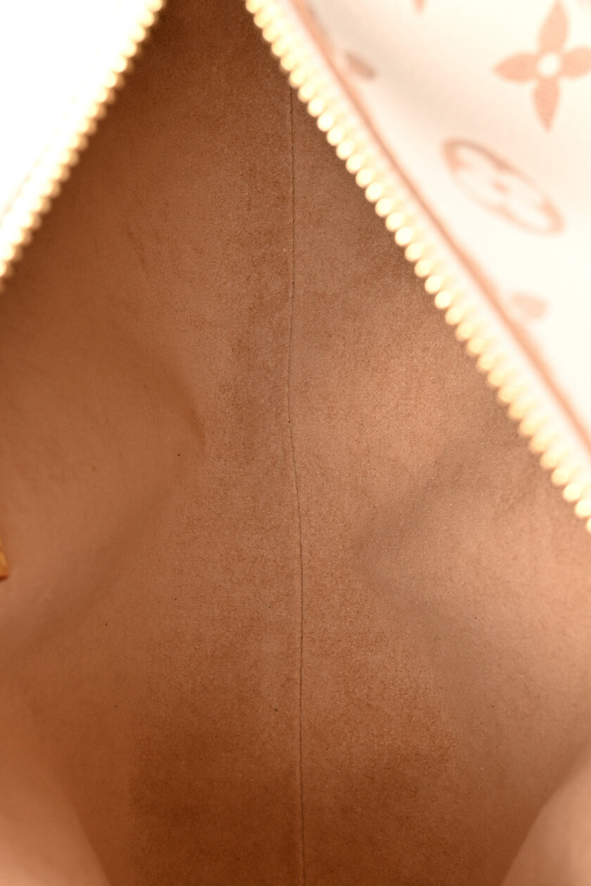 <span style="font-size: 10px; color: rgb(101, 101, 101);letter-spacing: .15em;">HARD TO FIND</span><br><strong> LOUIS VUITTON </strong><br><div style="margin-top:10px; font-size:16px;">Monogram Dune Side Trunk MM M26287</div></br> - Image 6