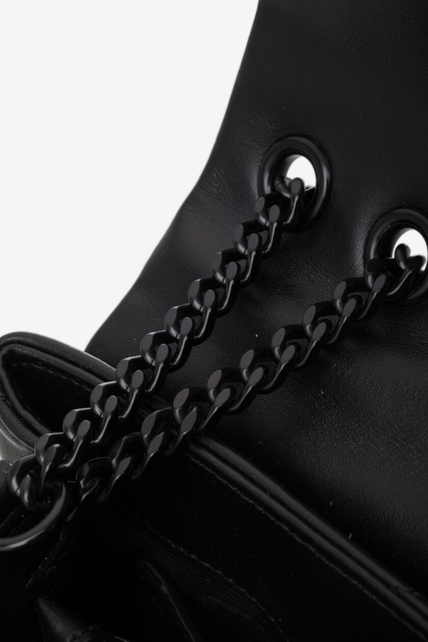 Genti | SAINT LAURENT Calfskin Y Quilted Monogram Monochrome Loulou Small Crossbody Bag Black