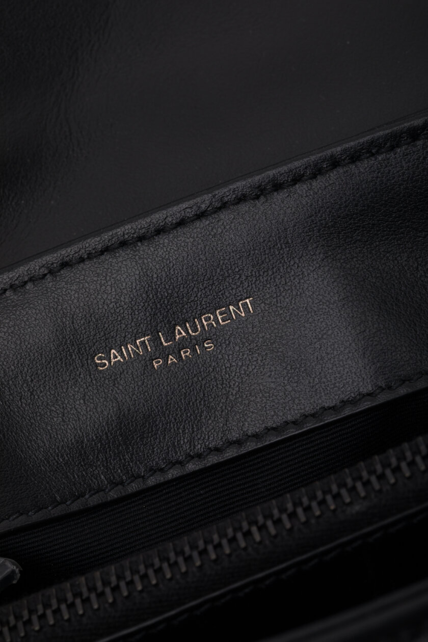 Genti | SAINT LAURENT Calfskin Y Quilted Monogram Monochrome Loulou Small Crossbody Bag Black