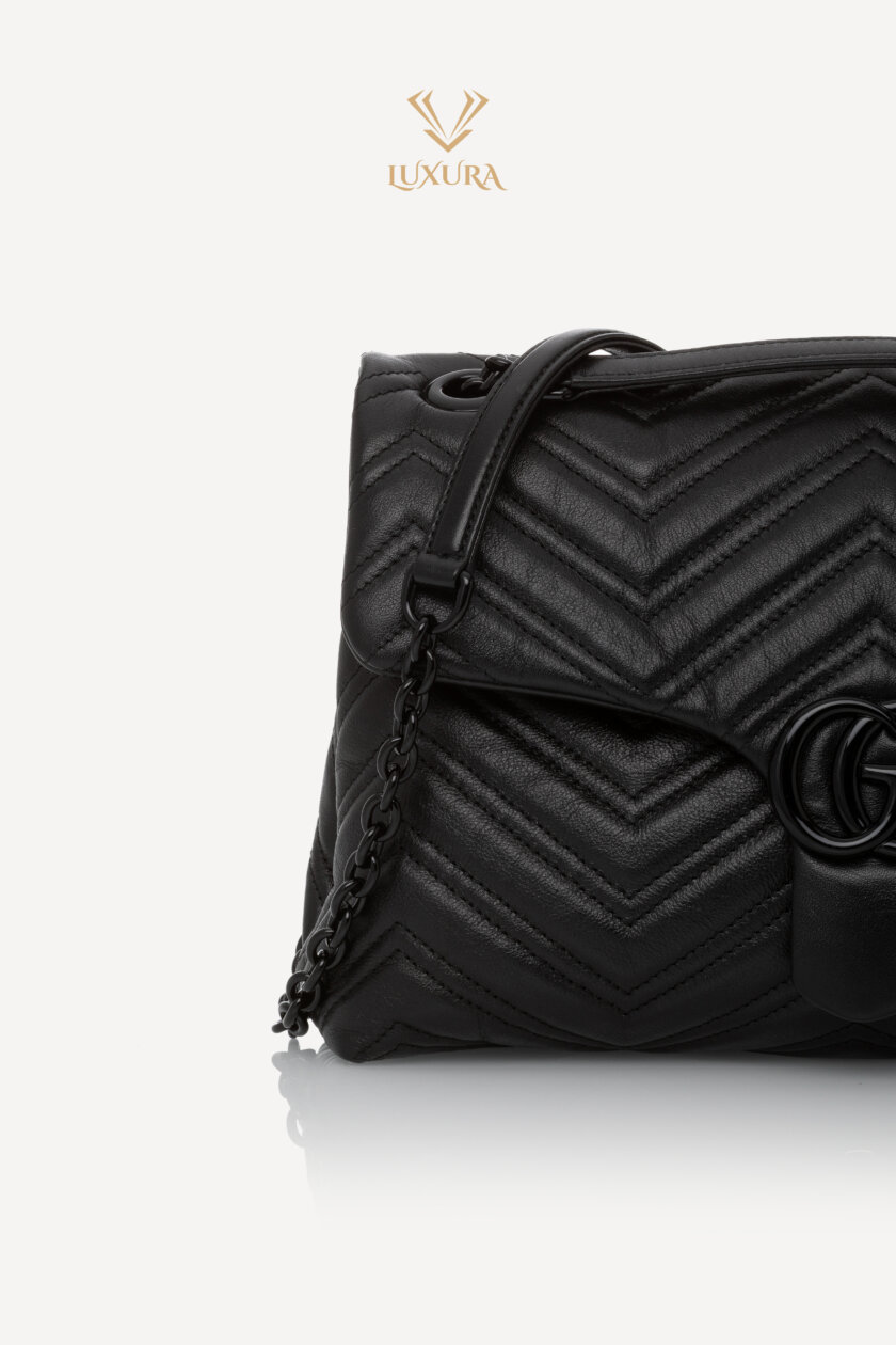 <span style="font-size: 10px; color: rgb(101, 101, 101);letter-spacing: .15em;">NEW COLLECTION</span><br><strong> GUCCI </strong><br><div style="margin-top:10px; font-size:16px;">GG Marmont Large Shoulder Bag Black Leather</div><br> - Image 11