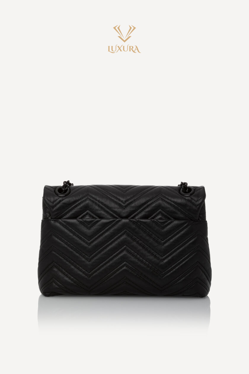 <span style="font-size: 10px; color: rgb(101, 101, 101);letter-spacing: .15em;">NEW COLLECTION</span><br><strong> GUCCI </strong><br><div style="margin-top:10px; font-size:16px;">GG Marmont Large Shoulder Bag Black Leather</div><br> - Image 7