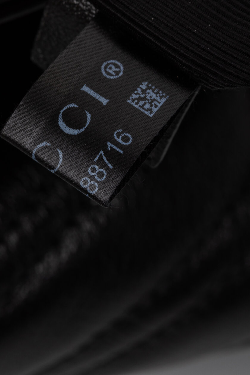 <span style="font-size: 10px; color: rgb(101, 101, 101);letter-spacing: .15em;">NEW COLLECTION</span><br><strong> GUCCI </strong><br><div style="margin-top:10px; font-size:16px;">GG Marmont Large Shoulder Bag Black Leather</div><br> - Image 21