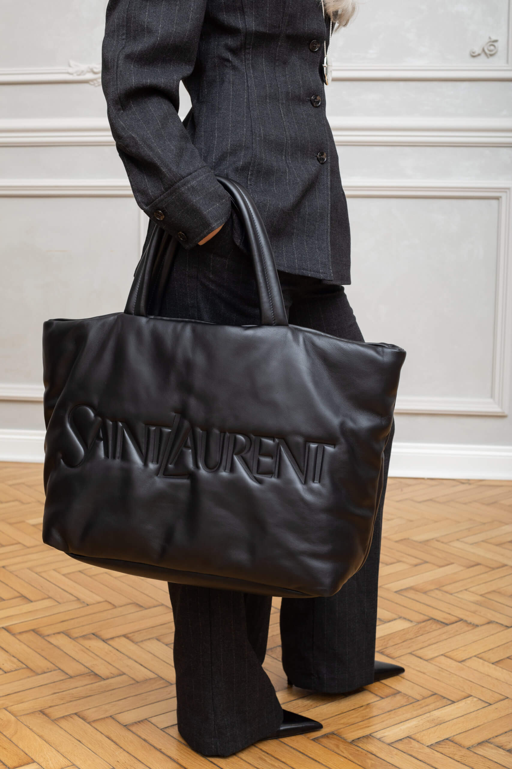 Genti | SAINT LAURENT Tote In Nappa Lambskin Black