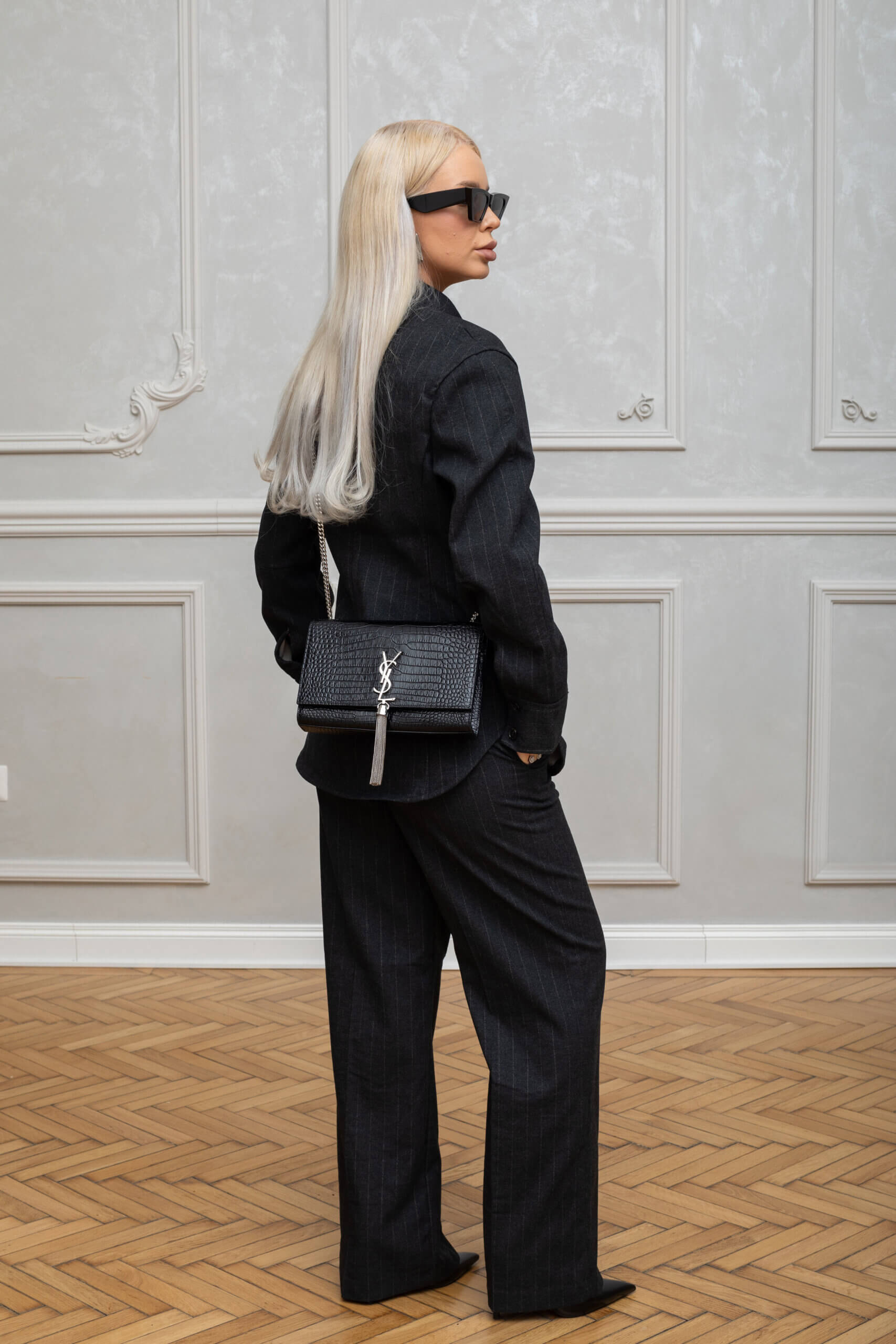 Genti | SAINT LAURENT Crocodile Embossed Medium Monogram Kate Tassel Satchel Black