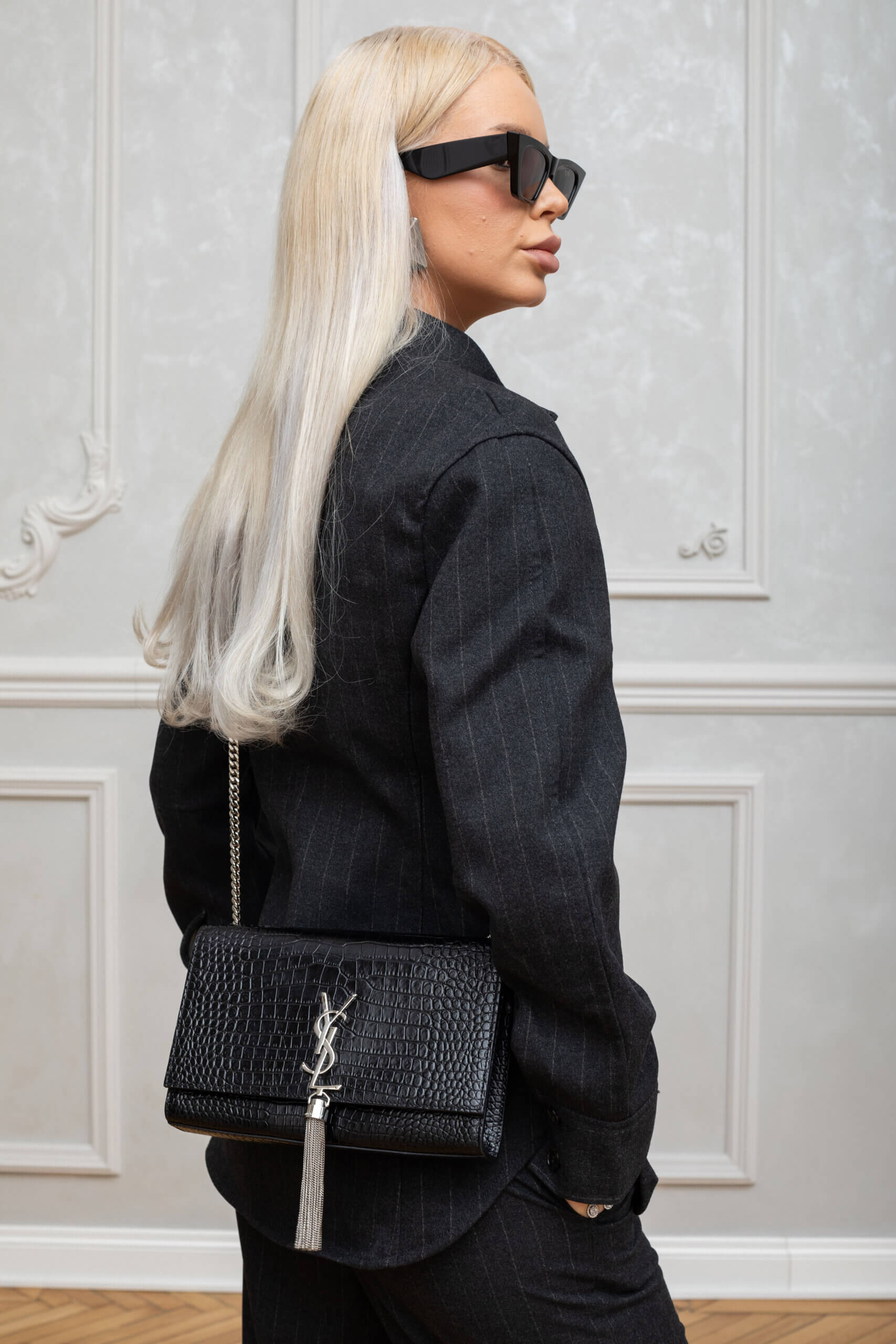 Genti | SAINT LAURENT Crocodile Embossed Medium Monogram Kate Tassel Satchel Black