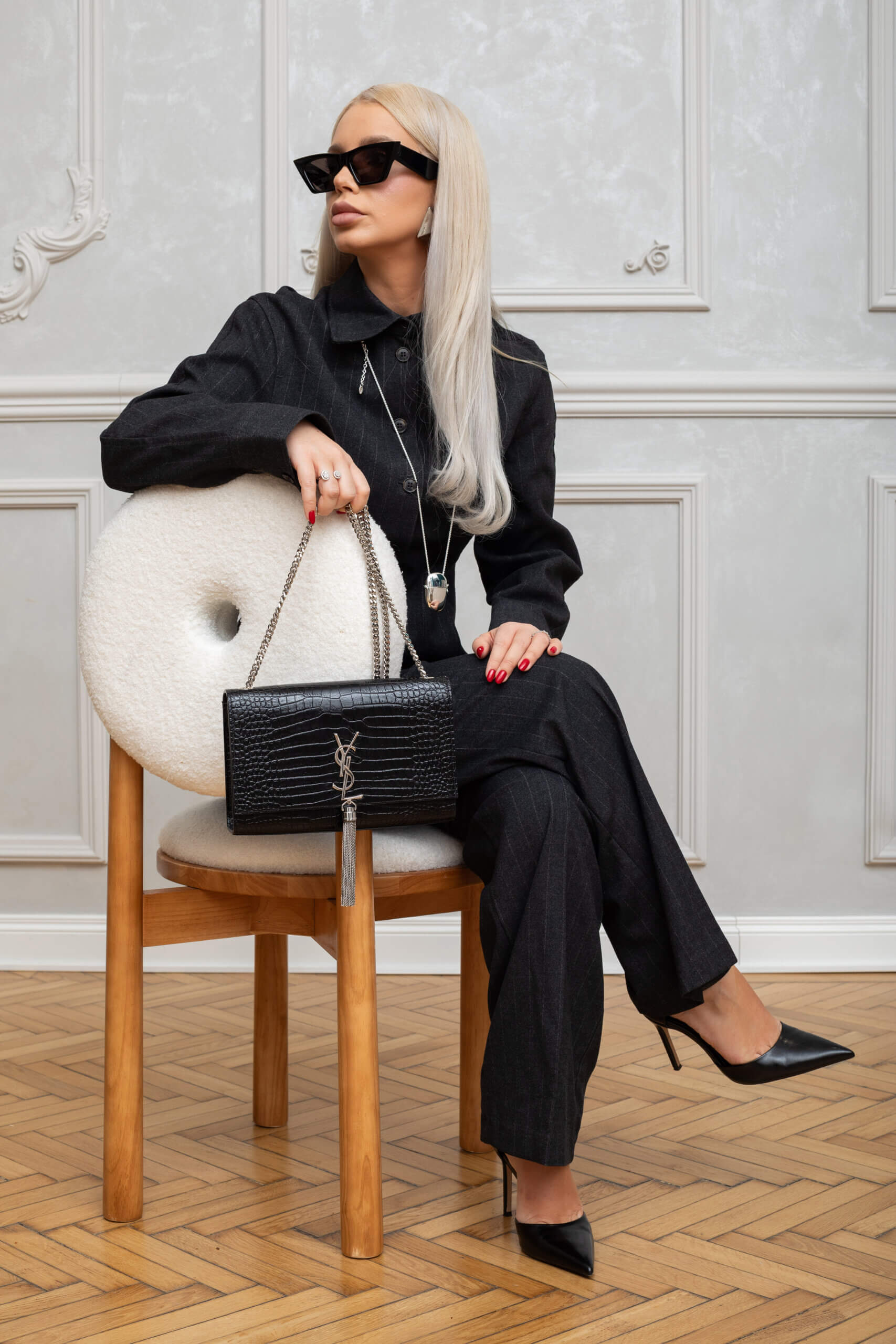 Genti | SAINT LAURENT Crocodile Embossed Medium Monogram Kate Tassel Satchel Black