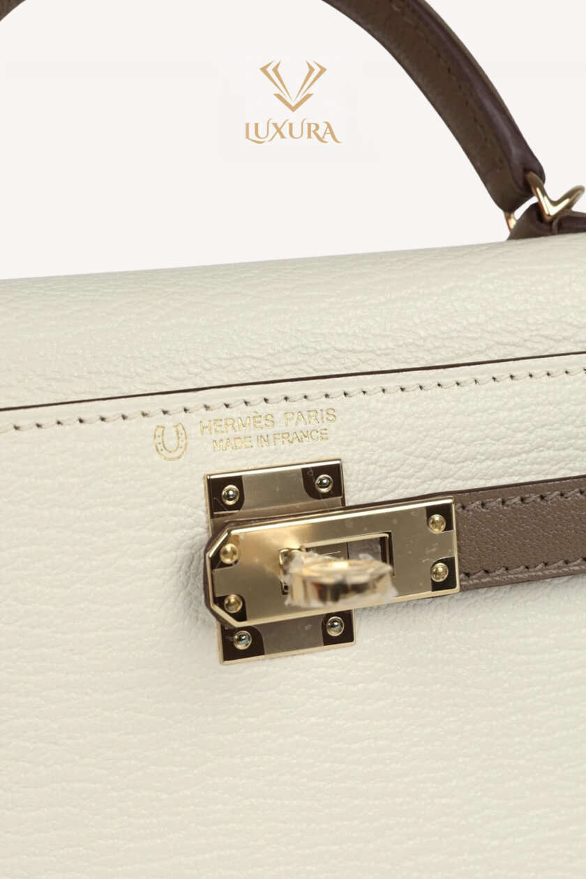 Genti | HÈRMES Special Order (HSS) Kelly Sellier 20 Nata and Etoupe Chevre Mysore Permabrass Hardware
