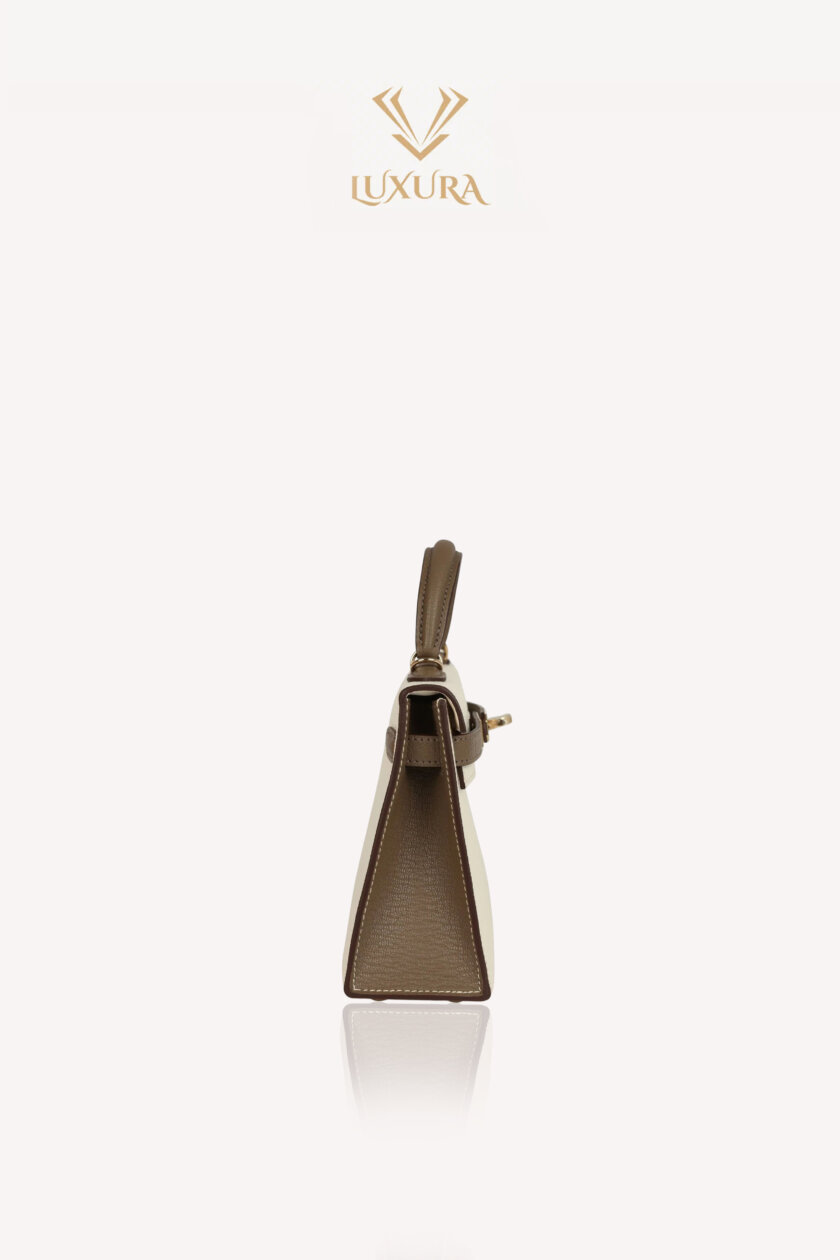 Genti | HÈRMES Special Order (HSS) Kelly Sellier 20 Nata and Etoupe Chevre Mysore Permabrass Hardware