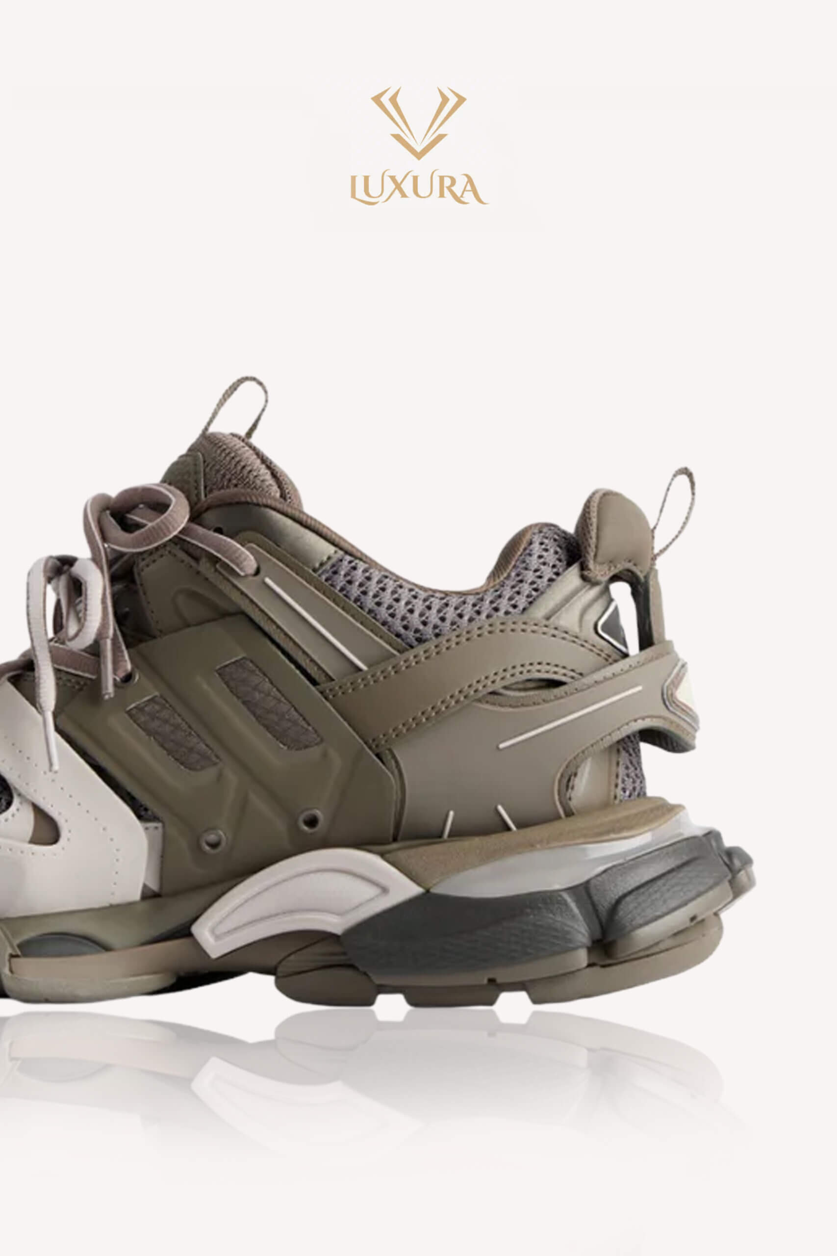 <span style="font-size: 10px; color: rgb(101, 101, 101);letter-spacing: .15em;">BEST DEAL</span><br><strong> BALENCIAGA </strong><br><div style="margin-top:10px; font-size:16px;"> Track Sneakers Rubber Sole Flat Grey Dark Brown 42 </div><br> - Image 5