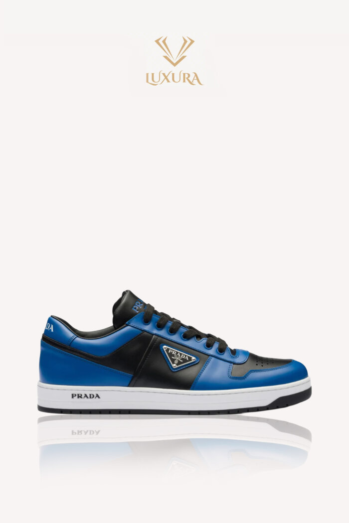 <span style="font-size: 10px; color: rgb(101, 101, 101);letter-spacing: .15em;">HARD TO FIND</span><br><strong> PRADA </strong><br><div style="margin-top:10px; font-size:16px;">Downtown triangle-logo sneakers Blue 41.5</div><br>