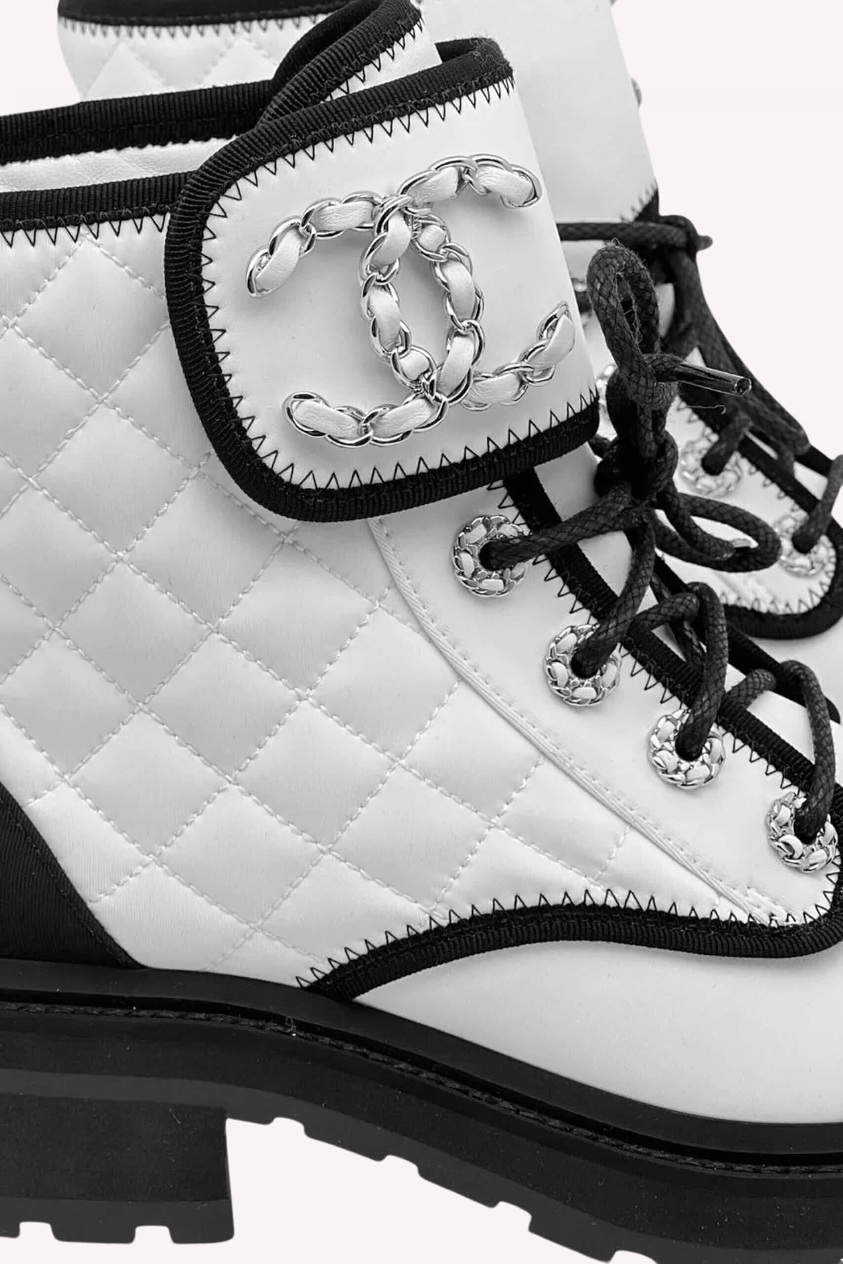 Incaltaminte | CHANEL Interlocking CC Logo Combat Boots White 37.5