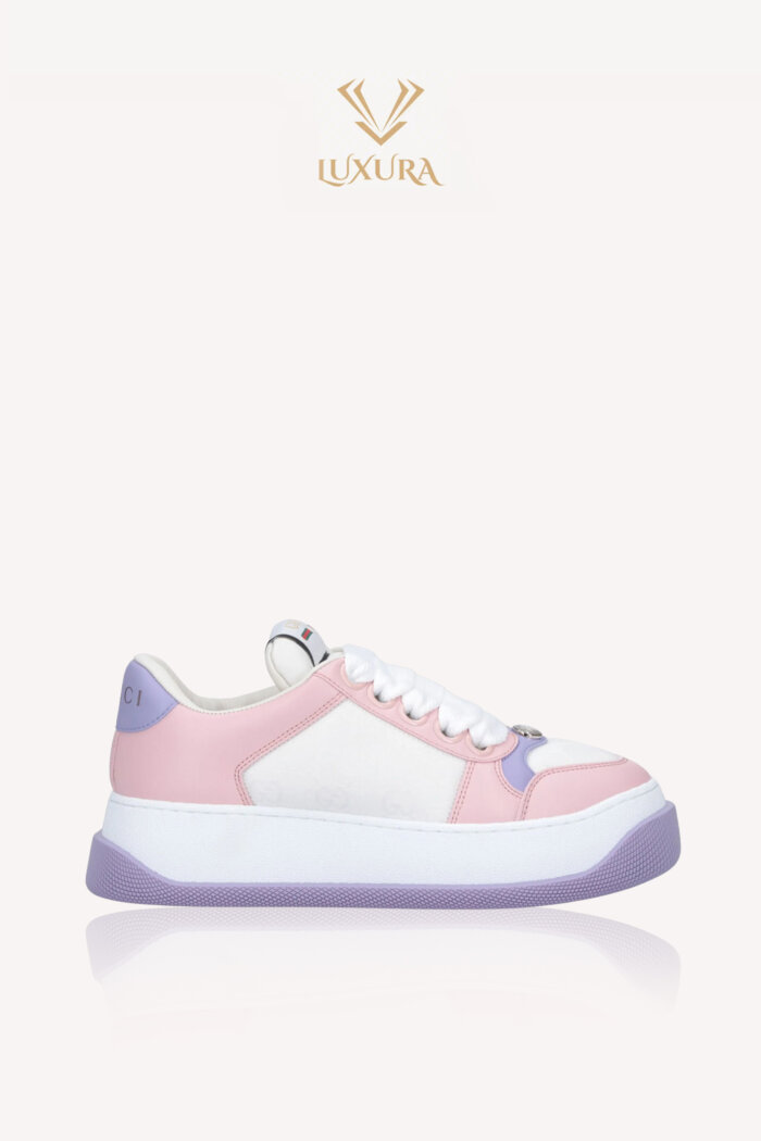 <span style="font-size: 10px; color: rgb(101, 101, 101);letter-spacing: .15em;">NEW COLLECTION</span><br><strong> GUCCI </strong><br><div style="margin-top:10px; font-size:16px;">GG Leather Colorblock Pattern Sneakers 38</div><br>