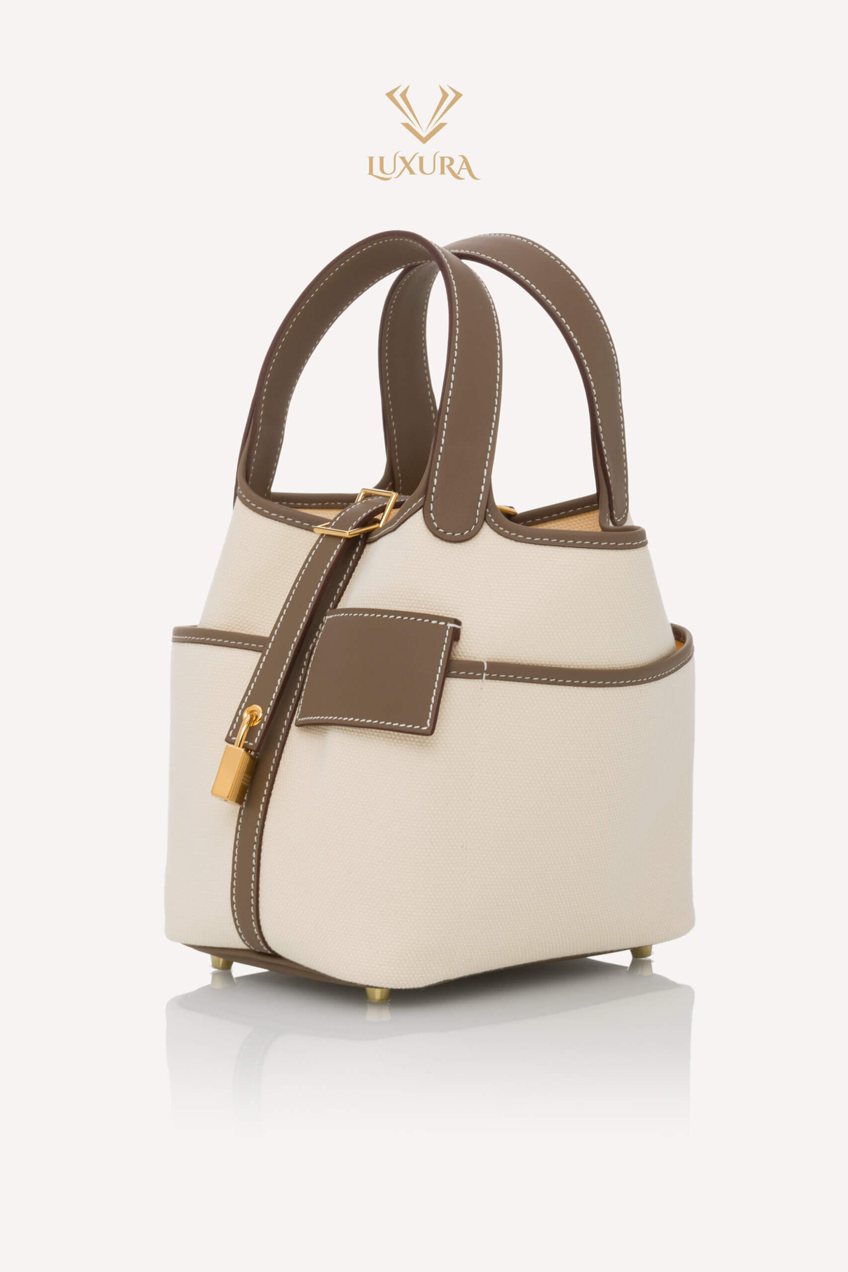 <span style="font-size: 10px; color: rgb(101, 101, 101);letter-spacing: .15em;">HARD TO FIND</span><br><strong> HERMÈS </strong><br><div style="margin-top:10px; font-size:16px;">Cargo Picotin 18 Lock Bag Canvas Swift Ecru-Etoupe Gold Hardware</div><br> - Image 6