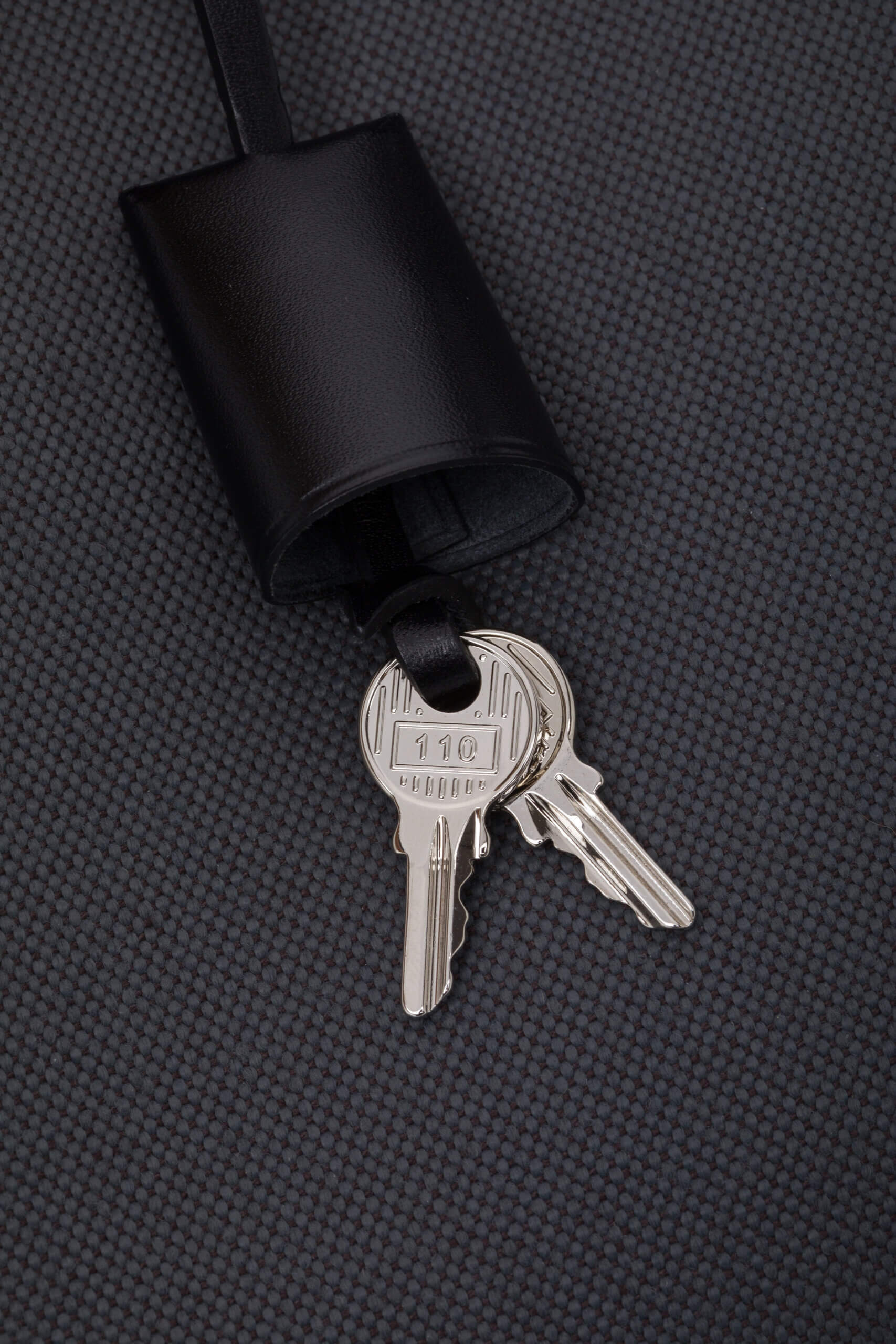 Genti | HERMES Herbag Zip 31 Laque Bag Ardoise Noir Noir