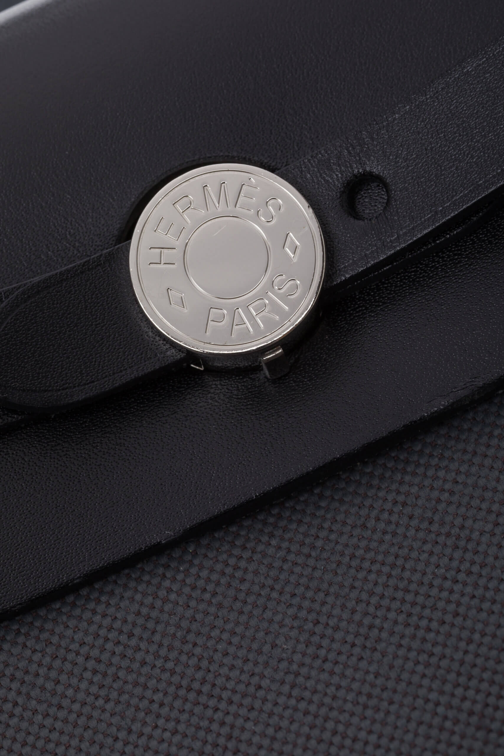 Genti | HERMES Herbag Zip 31 Laque Bag Ardoise Noir Noir