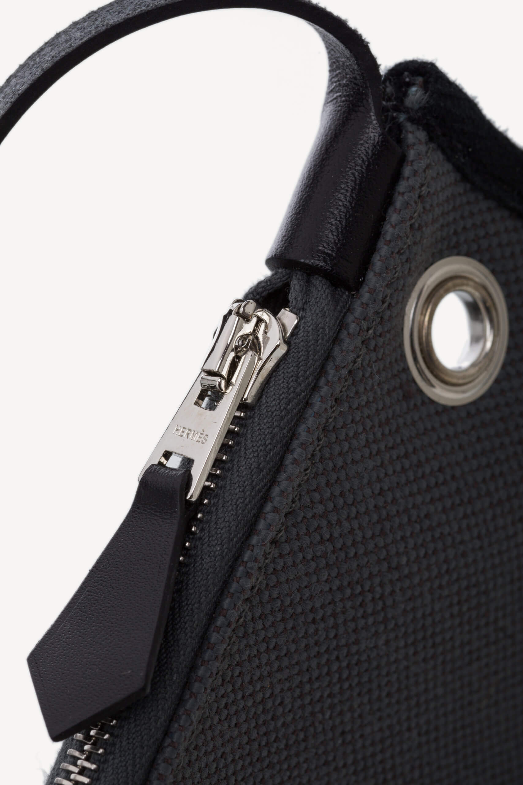 Genti | HERMES Herbag Zip 31 Laque Bag Ardoise Noir Noir