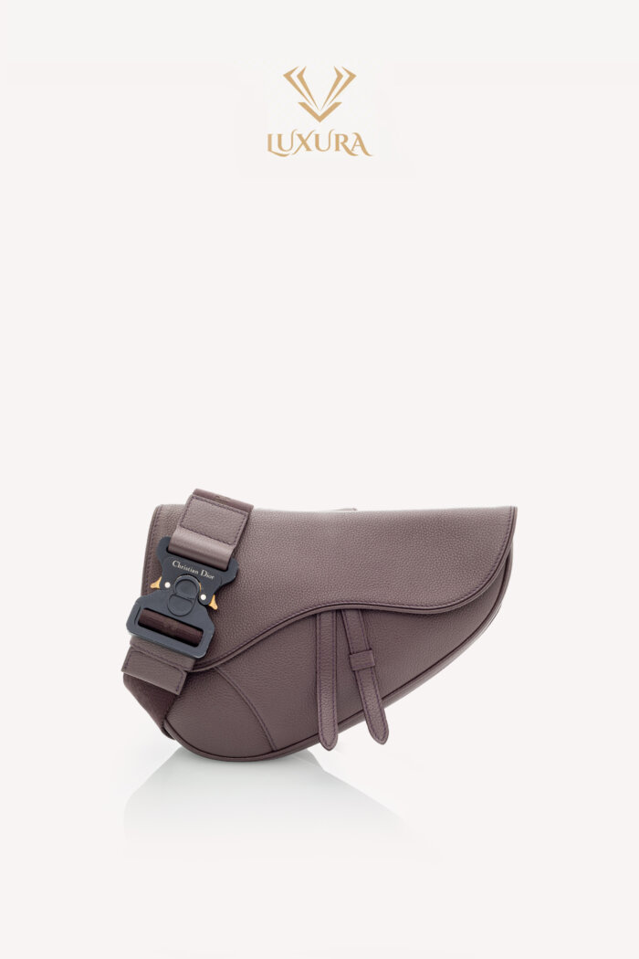 <span style="font-size: 10px;letter-spacing: .15em">BEST DEAL</span><br> <strong>CHRISTIAN DIOR</strong><br> <div style="margin-top:10px;font-size:16px">Grained Calfskin Mini Saddle Bag Purple</div><br>