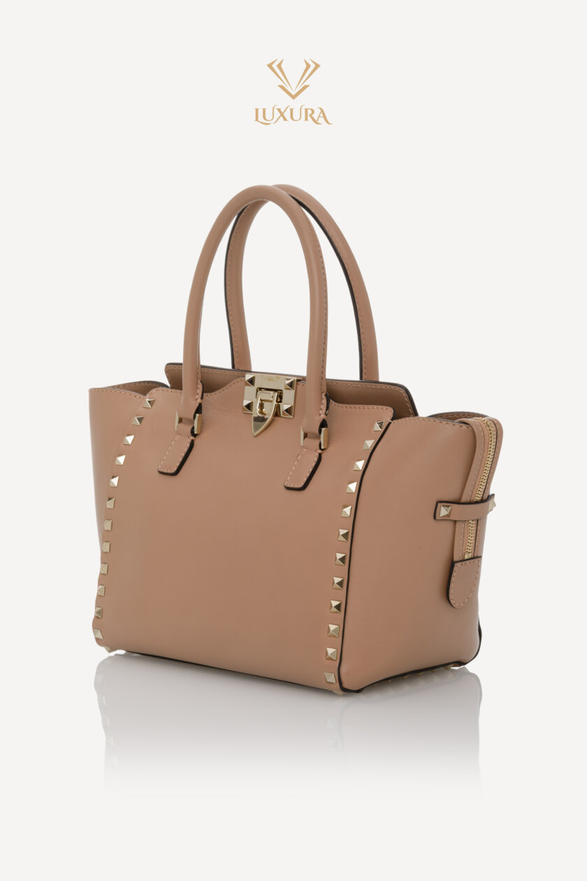 <span style="font-size: 10px; color: rgb(101, 101, 101);letter-spacing: .15em;">BEST DEAL</span><br><strong> VALENTINO </strong><br><div style="margin-top:10px; font-size:16px;">Vitello Small Rockstud Double Handle Tote Soft Noisette </div><br> - Image 6