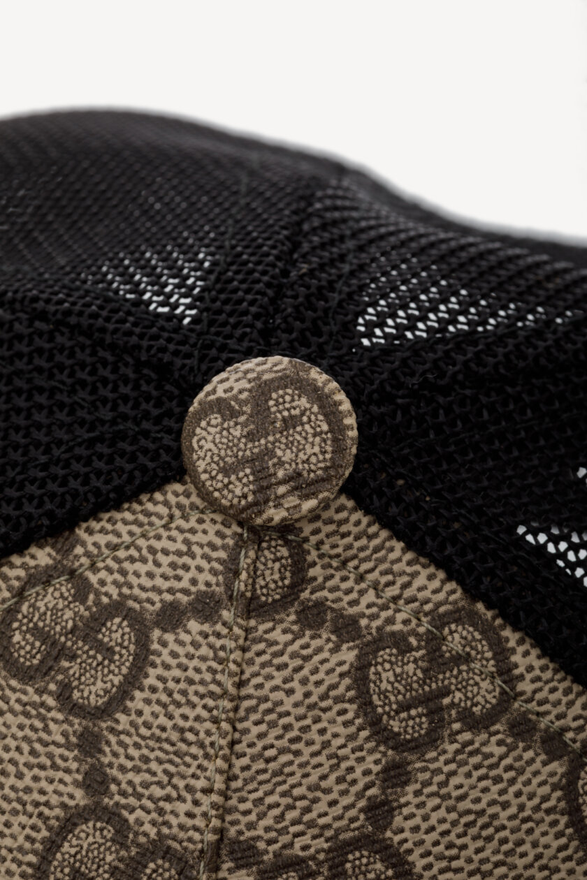 <span style="font-size: 10px; color: rgb(101, 101, 101);letter-spacing: .15em;">BEST DEAL</span><br><strong> GUCCI </strong><br><div style="margin-top:10px; font-size:16px;">GG Supreme Baseball Hat Black M 58</div><br> - Image 6