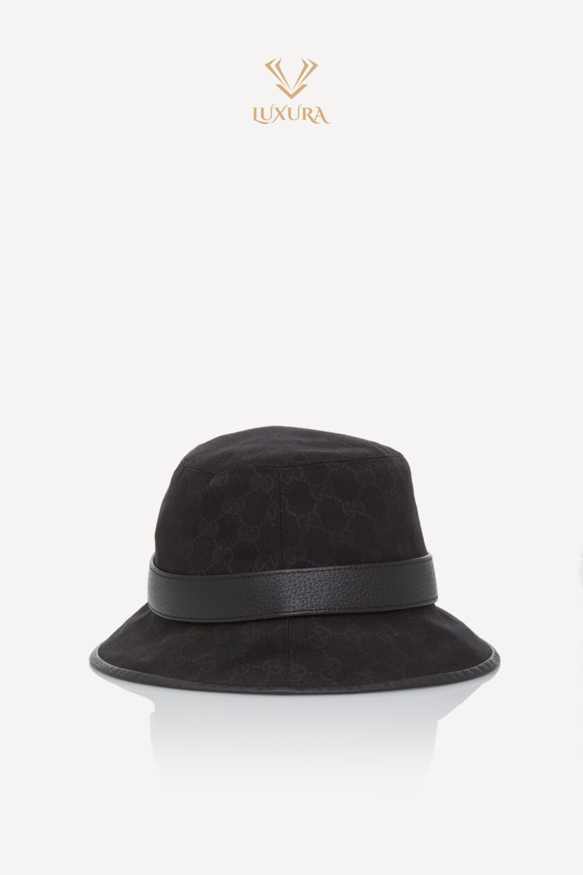 <span style="font-size: 10px; color: rgb(101, 101, 101);letter-spacing: .15em;">HARD TO FIND</span><br><strong> GUCCI </strong><br><div style="margin-top:10px; font-size:16px;">GG Canvas Bucket Hat in Black GG Canvas M 58 cm</div><br> - Image 5