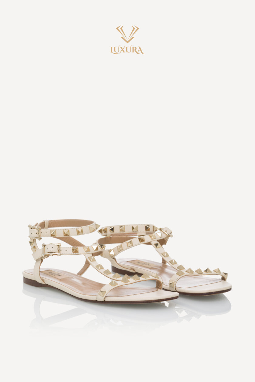 <span style="font-size: 10px; color: rgb(101, 101, 101);letter-spacing: .15em;">BEST DEAL</span><br><strong> VALENTINO </strong><br><div style="margin-top:10px; font-size:16px;">Rockstud Caged Flat Slide Sandals 38</div><br> - Image 3