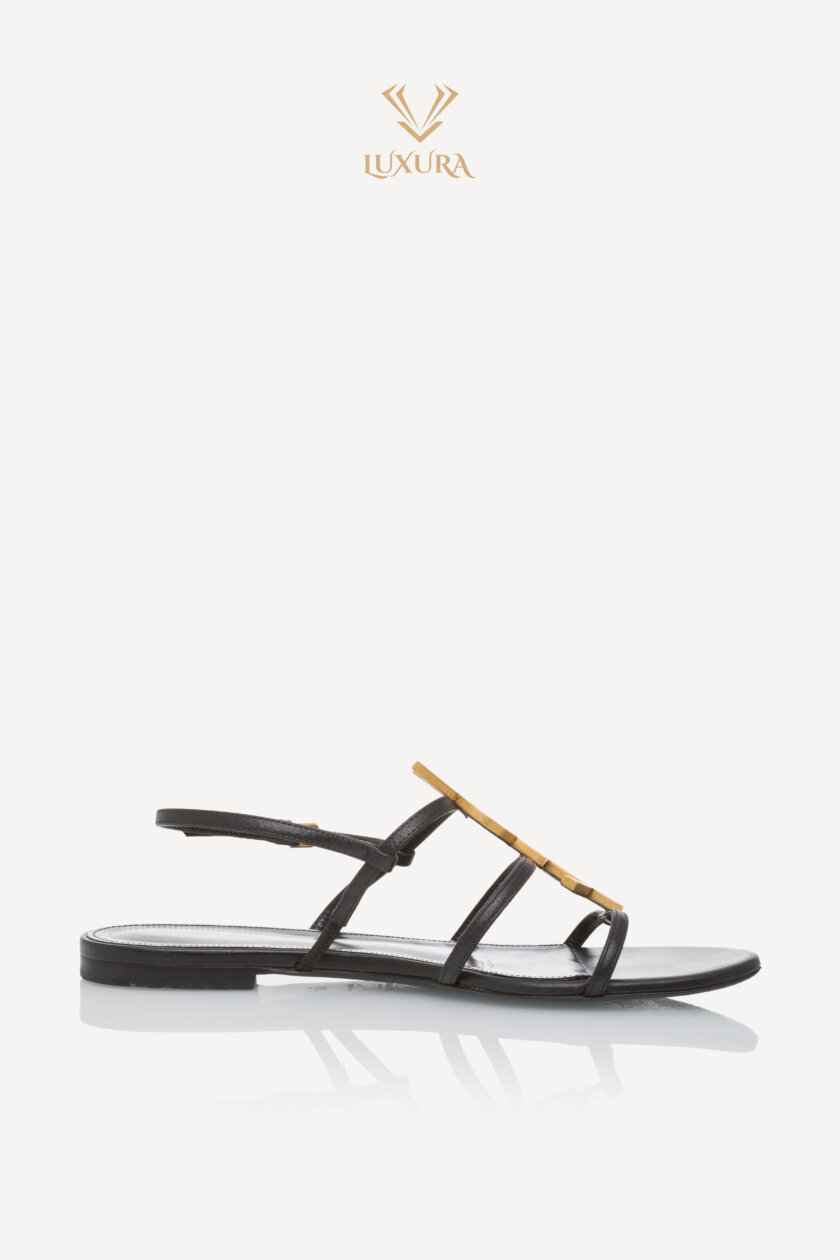 <span style="font-size: 12px; color: rgb(101, 101, 101);letter-spacing: .15em;">BEST DEAL </span><br><strong> SAINT LAURENT </strong><br><div style="margin-top:10px; margin-bottom:30px; font-size:16px;">Cassandra Black Leather Logo Slingback Sandals 38.5</div> - Image 11
