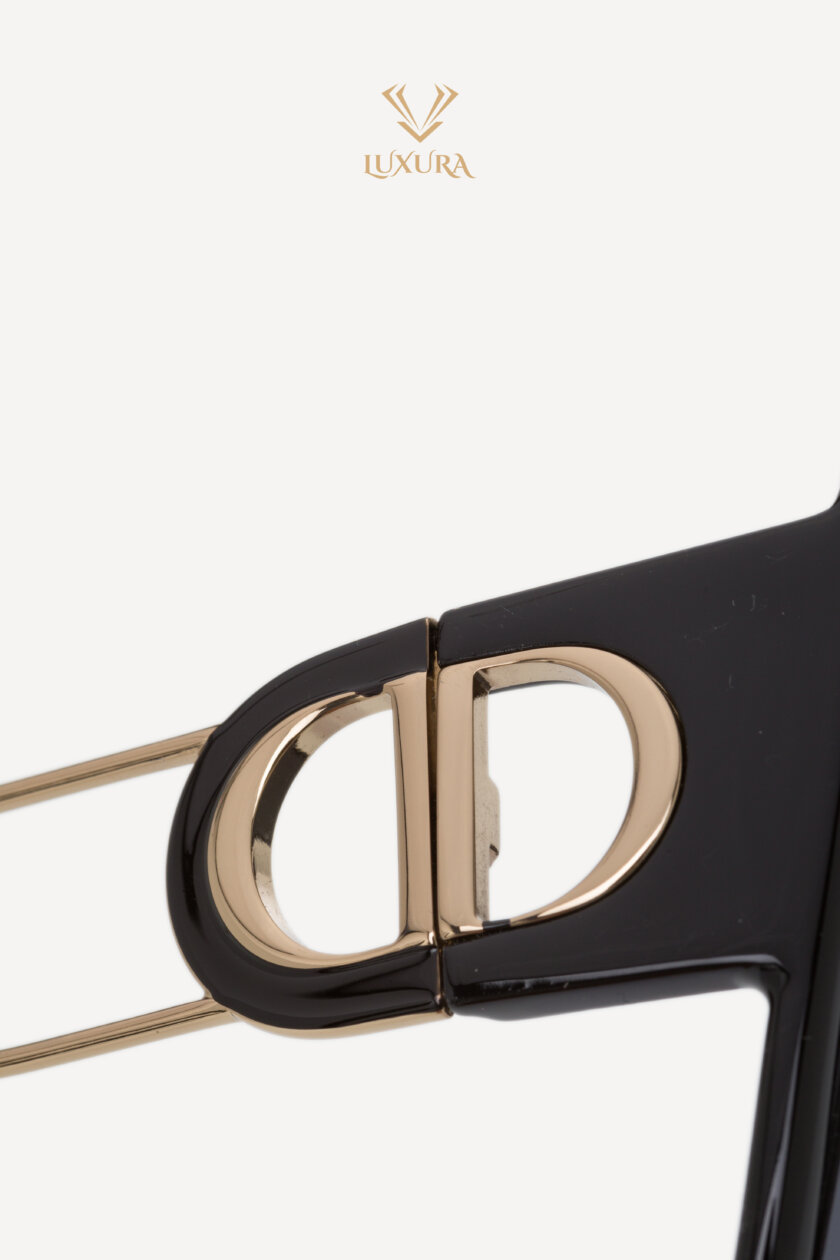 <span style="font-size: 10px; color: rgb(101, 101, 101);letter-spacing: .15em;">BEST DEAL </span><br><strong> DIOR</strong><br><div style="margin-top:10px; font-size:16px;">30 Montaigne SU Oversized Square Sunglasses Black</div><br> - Image 7