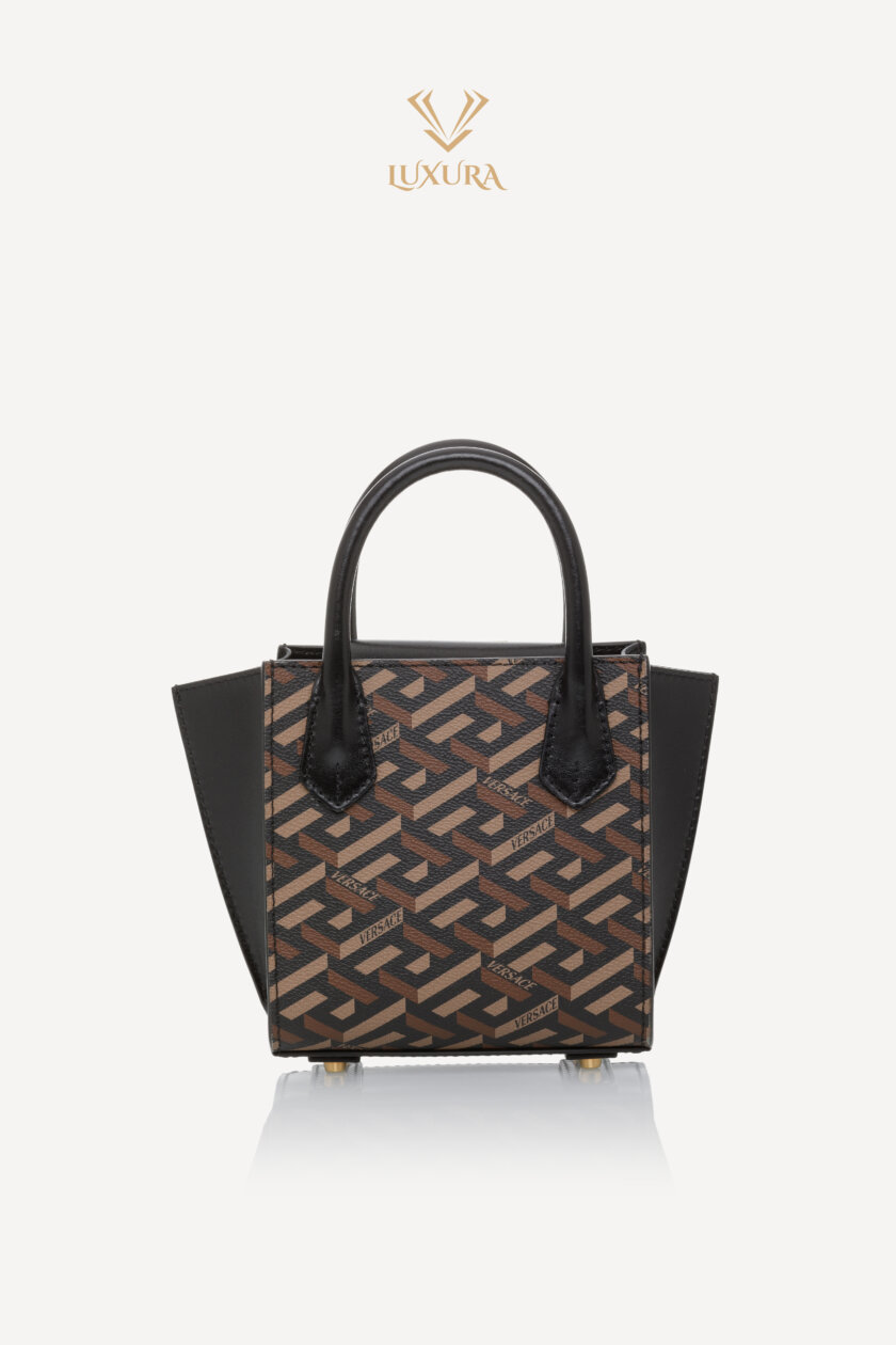 <span style="font-size: 10px; color: rgb(101, 101, 101);letter-spacing: .15em;">BEST DEAL</span><br><strong> VERSACE </strong><br><div style="margin-top:10px;font-size:16px;">La Greca Virtus V Mini Bag </div><br> - Image 6