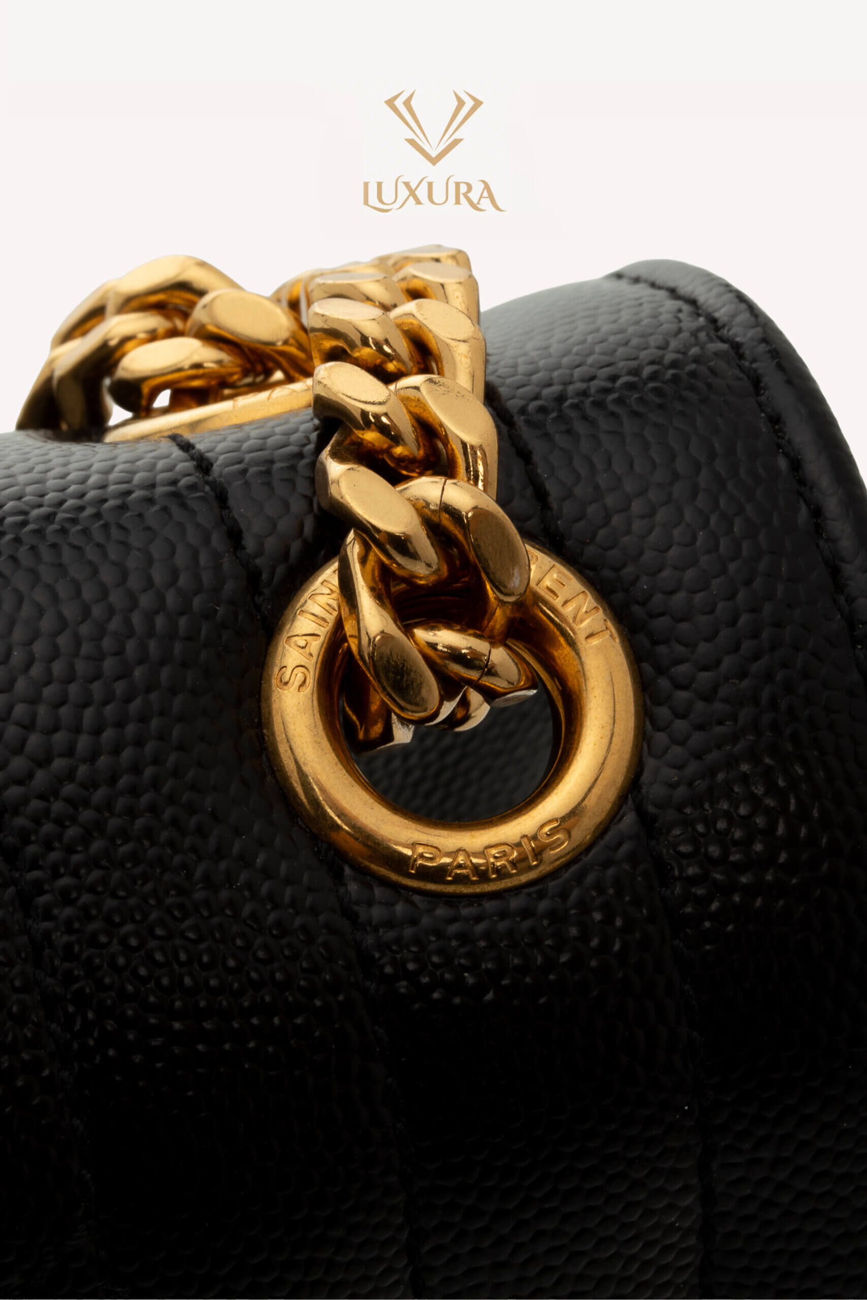 <span style="font-size: 10px; color: rgb(101, 101, 101);letter-spacing: .15em;">HARD TO FIND</span><br><strong> SAINT LAURENT </strong><br><div style="margin-top:10px; font-size:16px;">Envelope Medium in Quilted Grain de Poudre Embossed Leather Black</div><br> - Image 12