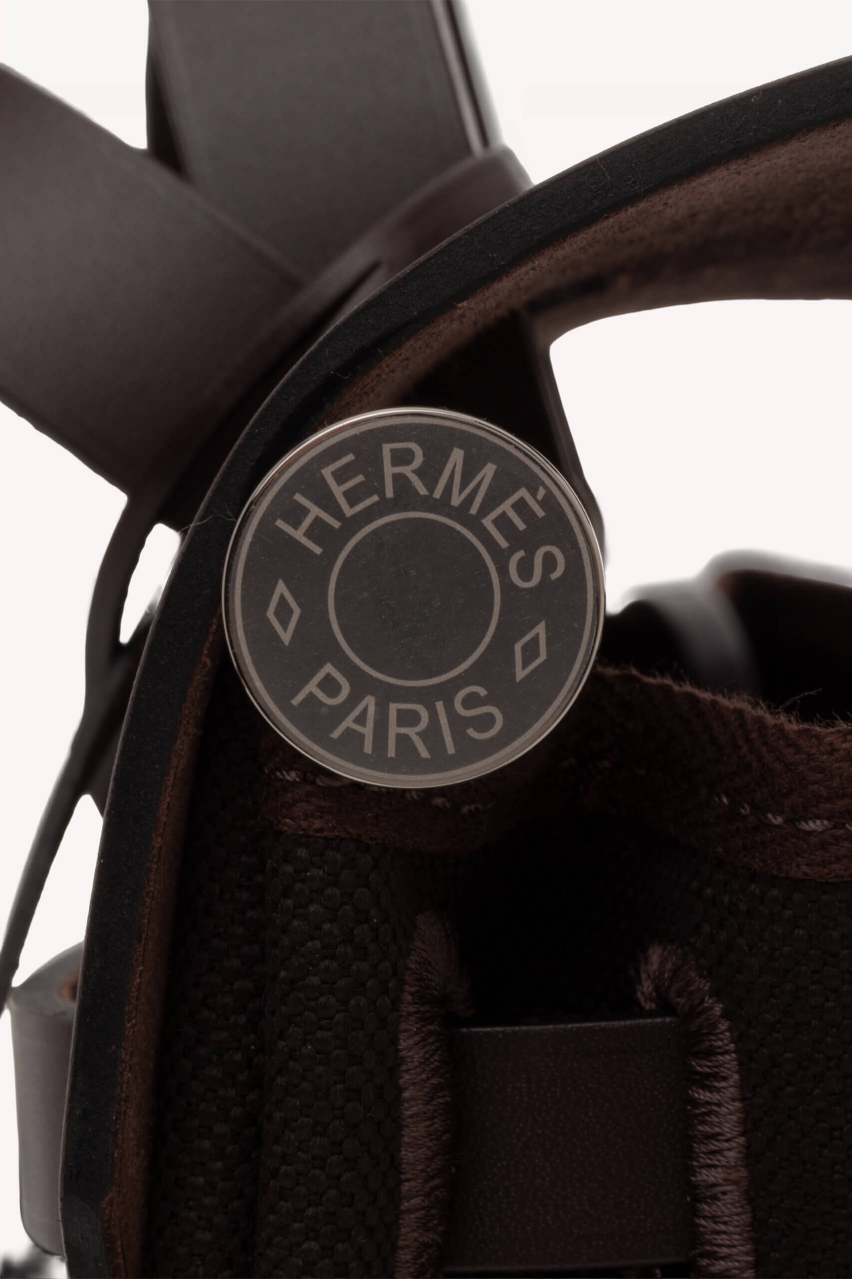 <span style="font-size: 10px; color: rgb(101, 101, 101);letter-spacing: .15em;">HARD TO FIND</span><br><strong>HERMES </strong><br><div style="margin-top:10px; font-size:16px;"> Herbag Zip RT 31 Toile Militaire Vache Hunter Dark Bronze Ebene Bag </div><br> - Image 11