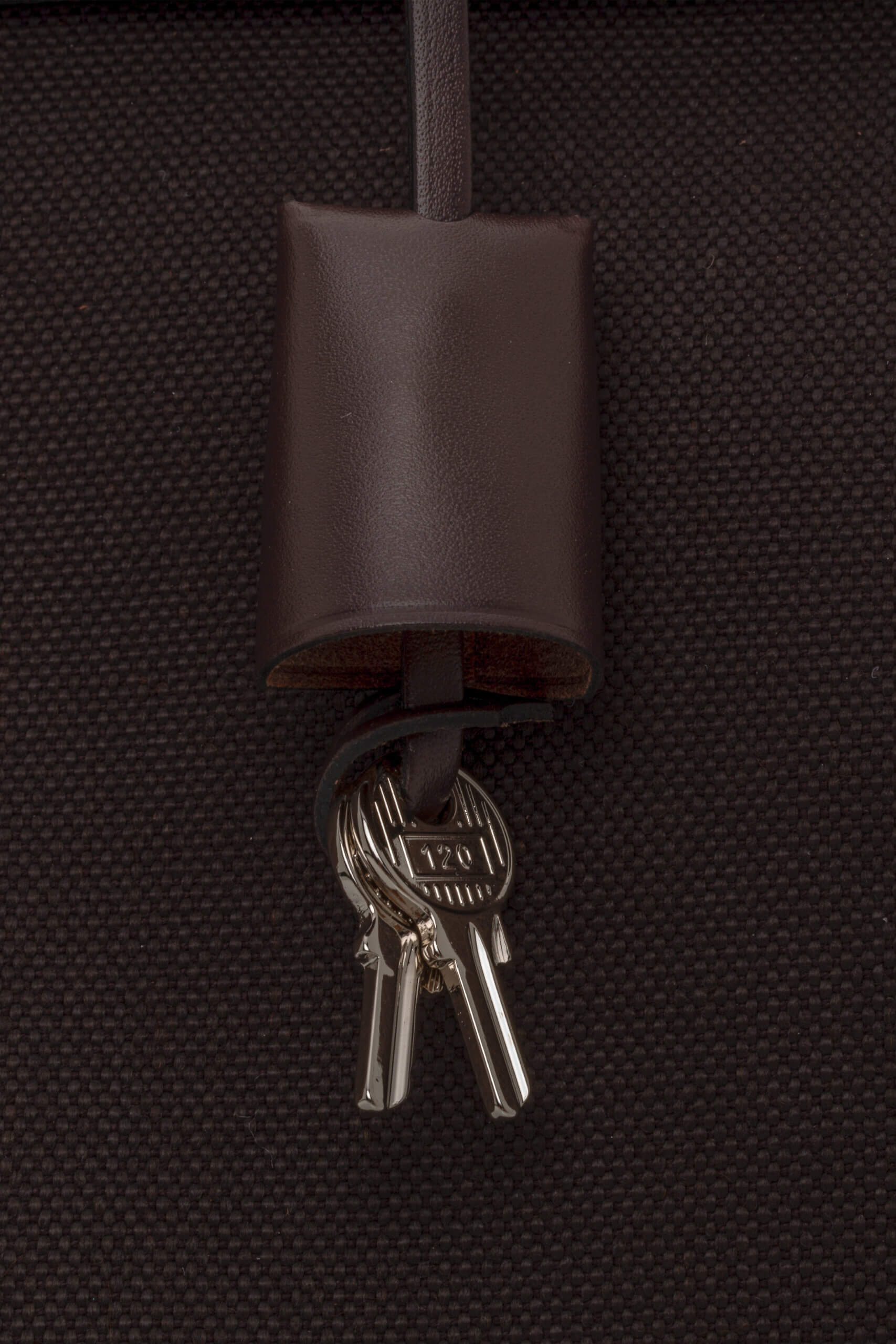 <span style="font-size: 10px; color: rgb(101, 101, 101);letter-spacing: .15em;">HARD TO FIND</span><br><strong>HERMES </strong><br><div style="margin-top:10px; font-size:16px;"> Herbag Zip RT 31 Toile Militaire Vache Hunter Dark Bronze Ebene Bag </div><br> - Image 15