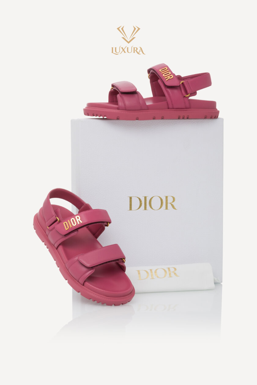 <span style="font-size: 10px; color: rgb(101, 101, 101);letter-spacing: .15em;">BEST DEAL</span><br><strong> DIOR </strong><br><div style="margin-top:10px; font-size:16px;">Dioract Sandal Pink Lambskin 38</div><br> - Image 2