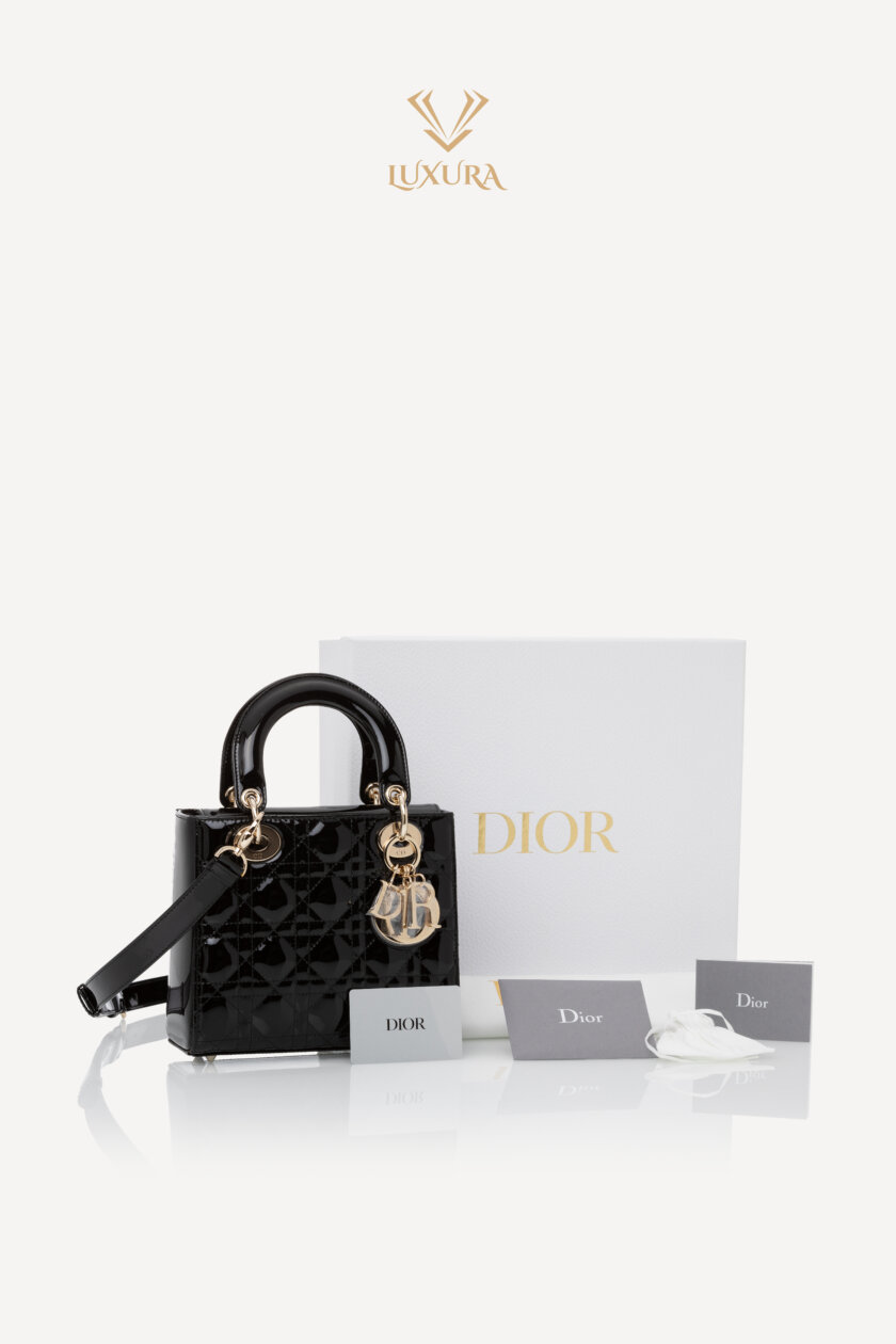 <span style="font-size: 10px; color: rgb(101, 101, 101);letter-spacing: .15em;">HARD TO FIND</span><br><strong> DIOR </strong><br><div style="margin-top:10px; font-size:16px;">Medium Lady Dior Bag Black Patent Cannage Calfskin </div><br> - Image 2