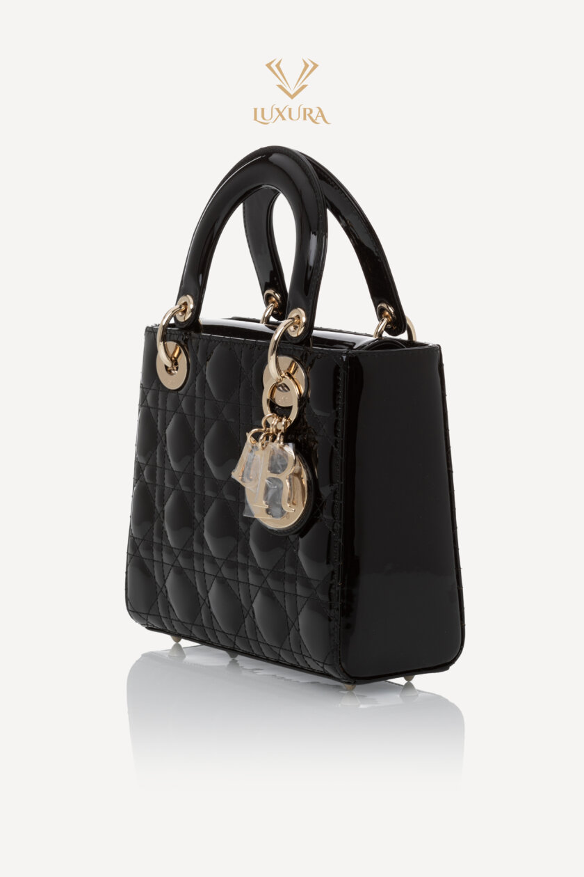 <span style="font-size: 10px; color: rgb(101, 101, 101);letter-spacing: .15em;">HARD TO FIND</span><br><strong> DIOR </strong><br><div style="margin-top:10px; font-size:16px;">Medium Lady Dior Bag Black Patent Cannage Calfskin </div><br> - Image 7