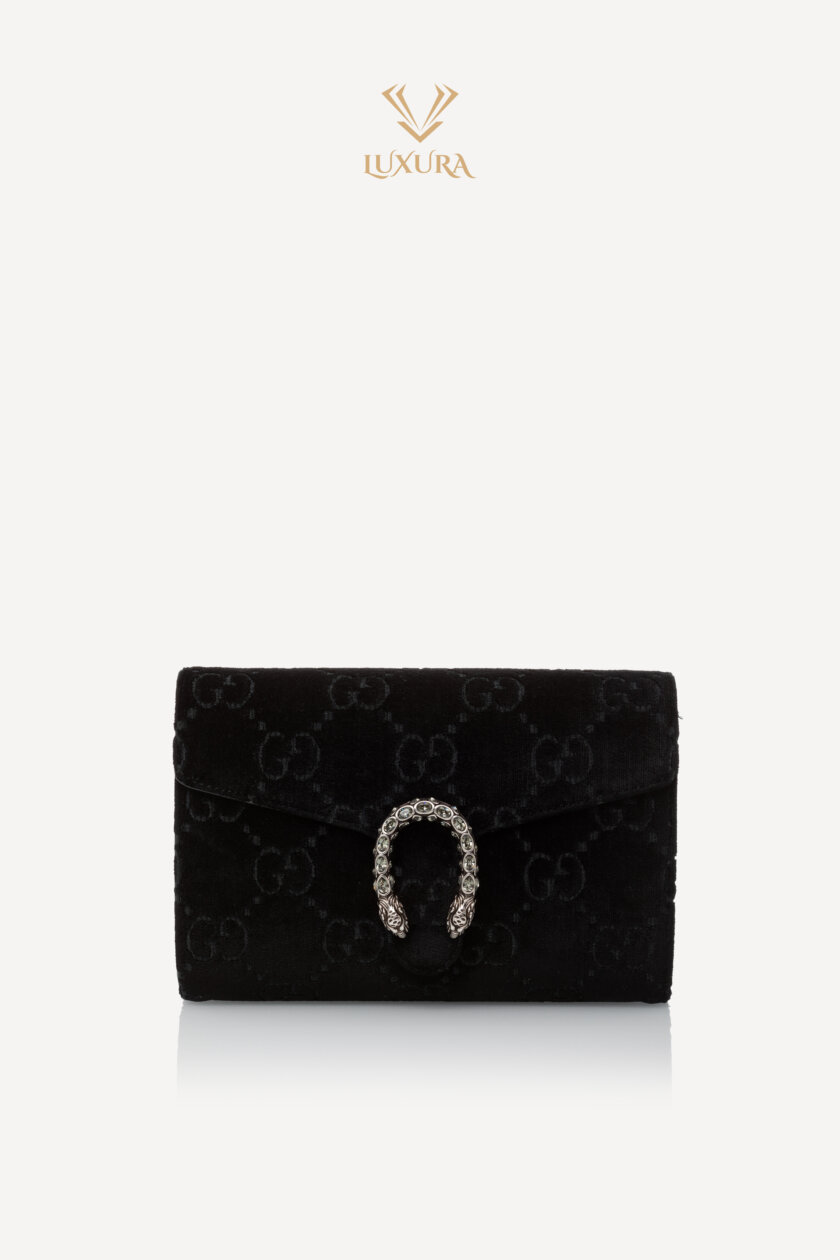 <span style="font-size: 10px; color: rgb(101, 101, 101);letter-spacing: .15em;">HARD TO FIND</span><br><strong> GUCCI </strong><br><div style="margin-top:10px; font-size:16px;">Velvet GG Monogram Mini Dionysus Chain Wallet Black</div><br> - Image 5