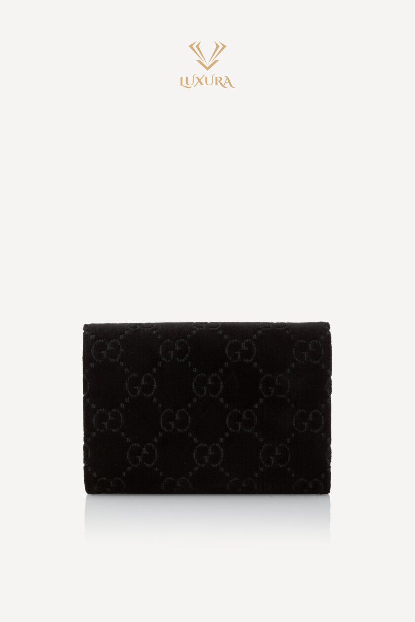 <span style="font-size: 10px; color: rgb(101, 101, 101);letter-spacing: .15em;">HARD TO FIND</span><br><strong> GUCCI </strong><br><div style="margin-top:10px; font-size:16px;">Velvet GG Monogram Mini Dionysus Chain Wallet Black</div><br> - Image 6