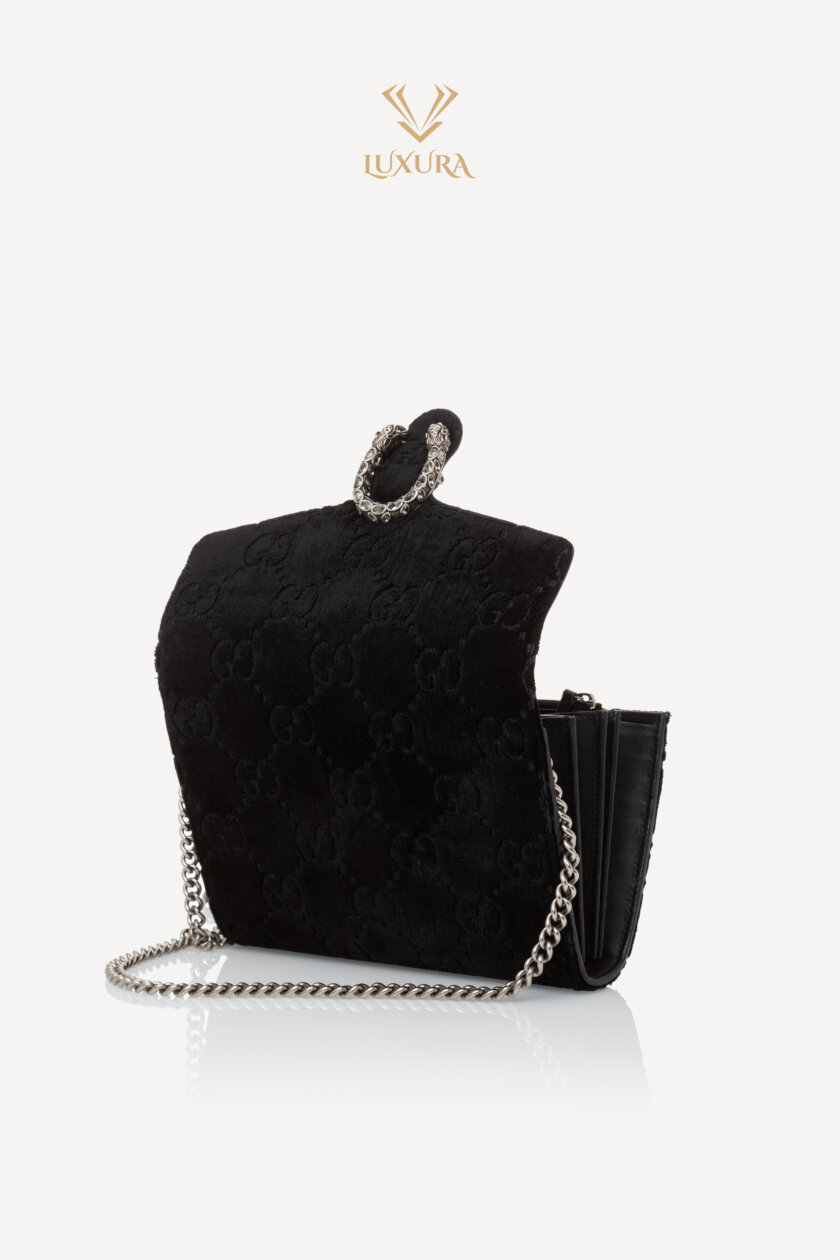 <span style="font-size: 10px; color: rgb(101, 101, 101);letter-spacing: .15em;">HARD TO FIND</span><br><strong> GUCCI </strong><br><div style="margin-top:10px; font-size:16px;">Velvet GG Monogram Mini Dionysus Chain Wallet Black</div><br> - Image 8