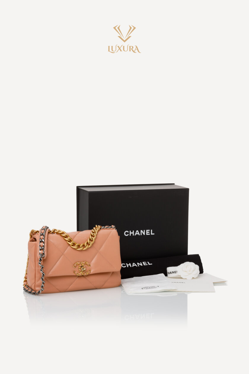 <span style="font-size: 10px; color: rgb(101, 101, 101);letter-spacing: .15em;">HARD TO FIND</span><br><strong> CHANEL </strong><br><div style="margin-top:10px;font-size:16px;">19 Handbag Shiny Lambskin Gold-Tone Silver-Tone Ruthenium Finish Metal Camel</div><br> - Image 2