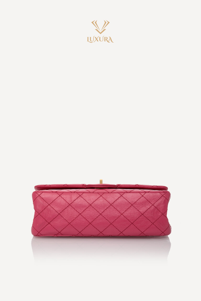 <span style="font-size: 10px; color: rgb(101, 101, 101);letter-spacing: .15em;">BEST DEAL</span><br><strong> CHANEL </strong><br><div style="margin-top:10px;font-size:16px;">2.55 Bag Aged leather gold effect metal Raspberry Pink</div><br> - Image 21