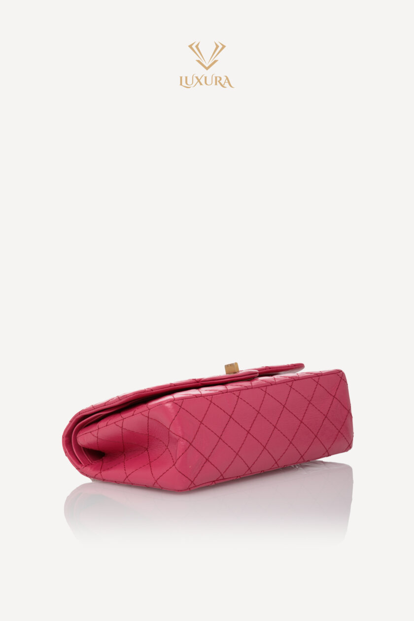 <span style="font-size: 10px; color: rgb(101, 101, 101);letter-spacing: .15em;">BEST DEAL</span><br><strong> CHANEL </strong><br><div style="margin-top:10px;font-size:16px;">2.55 Bag Aged leather gold effect metal Raspberry Pink</div><br> - Image 20